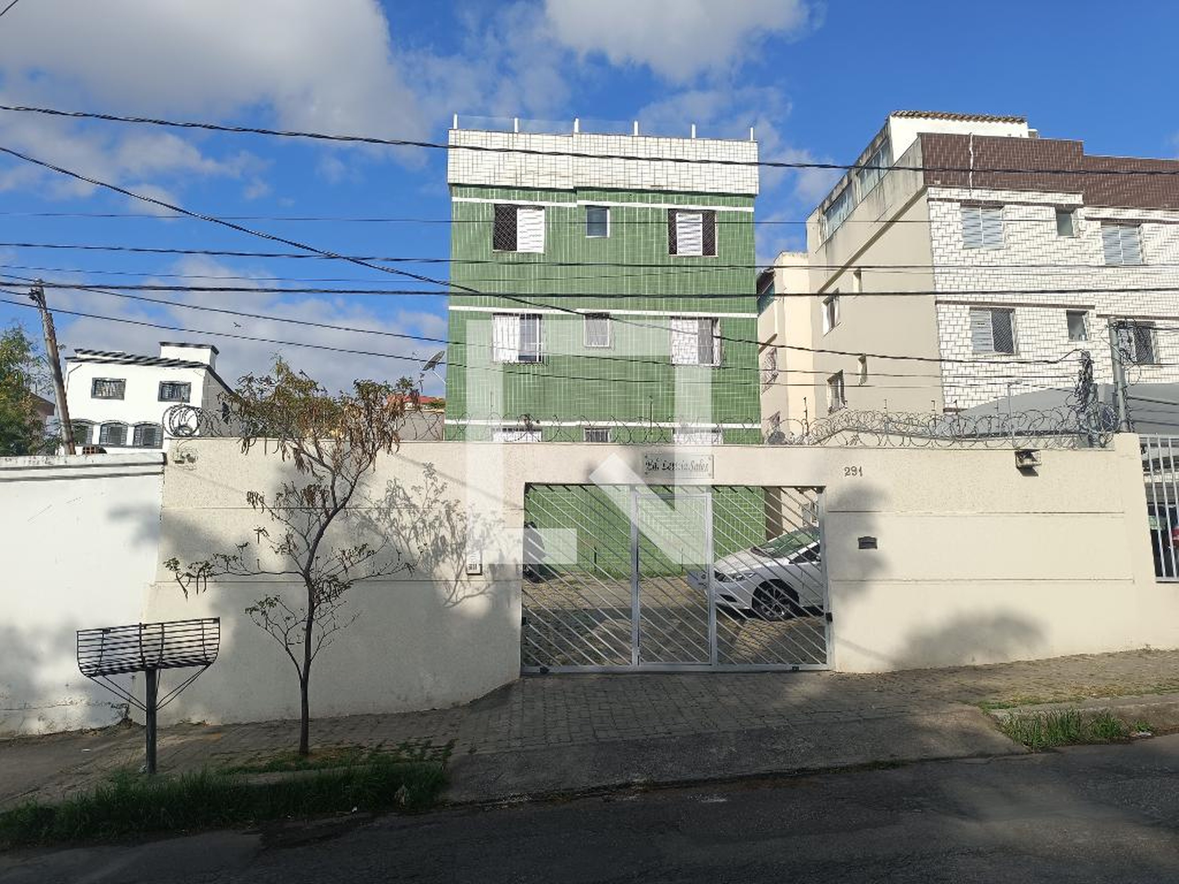 Fachada do Prédio Edifício Residencial Leticia Sales