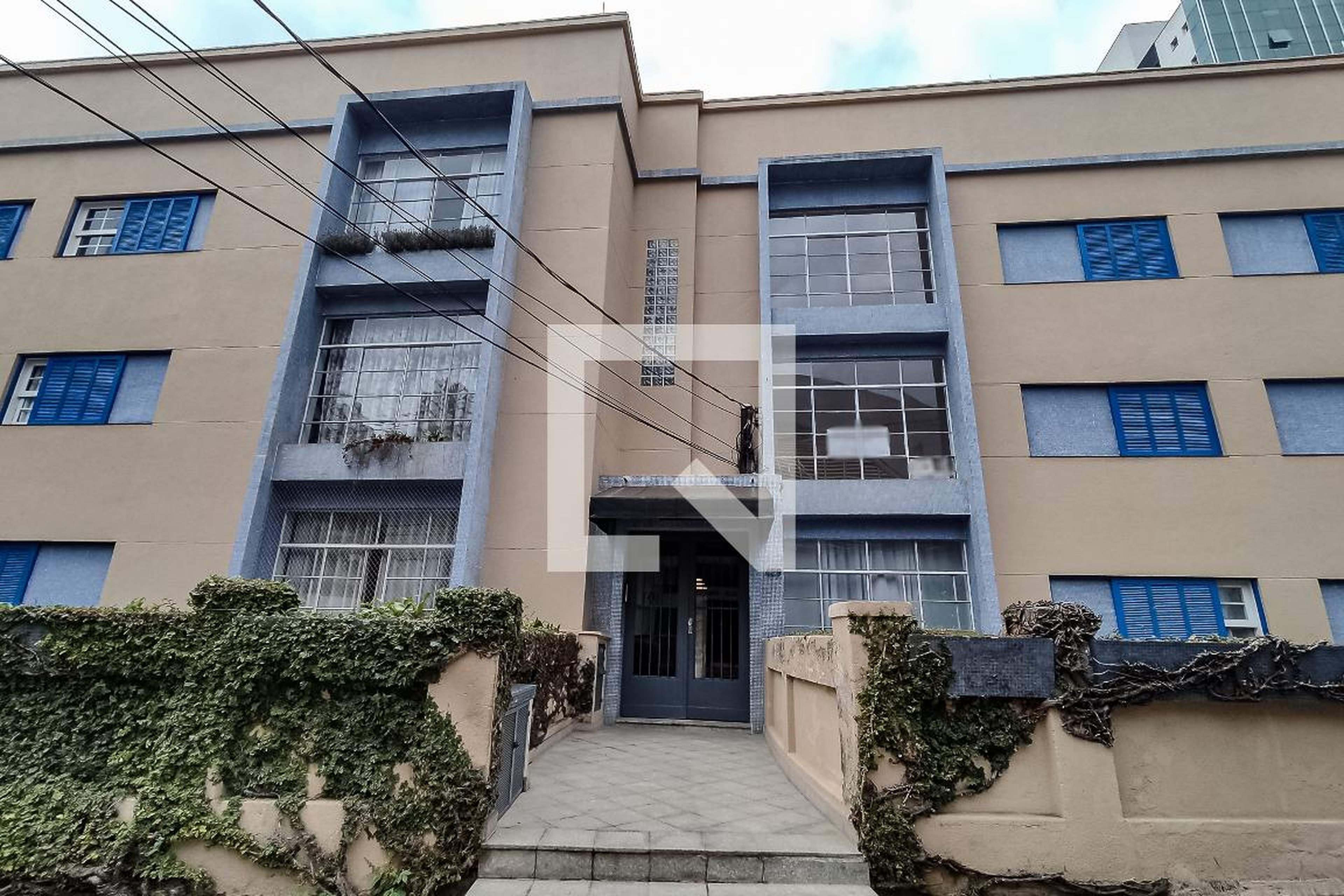 Fachada Condomínio em Rua Nilo, 49