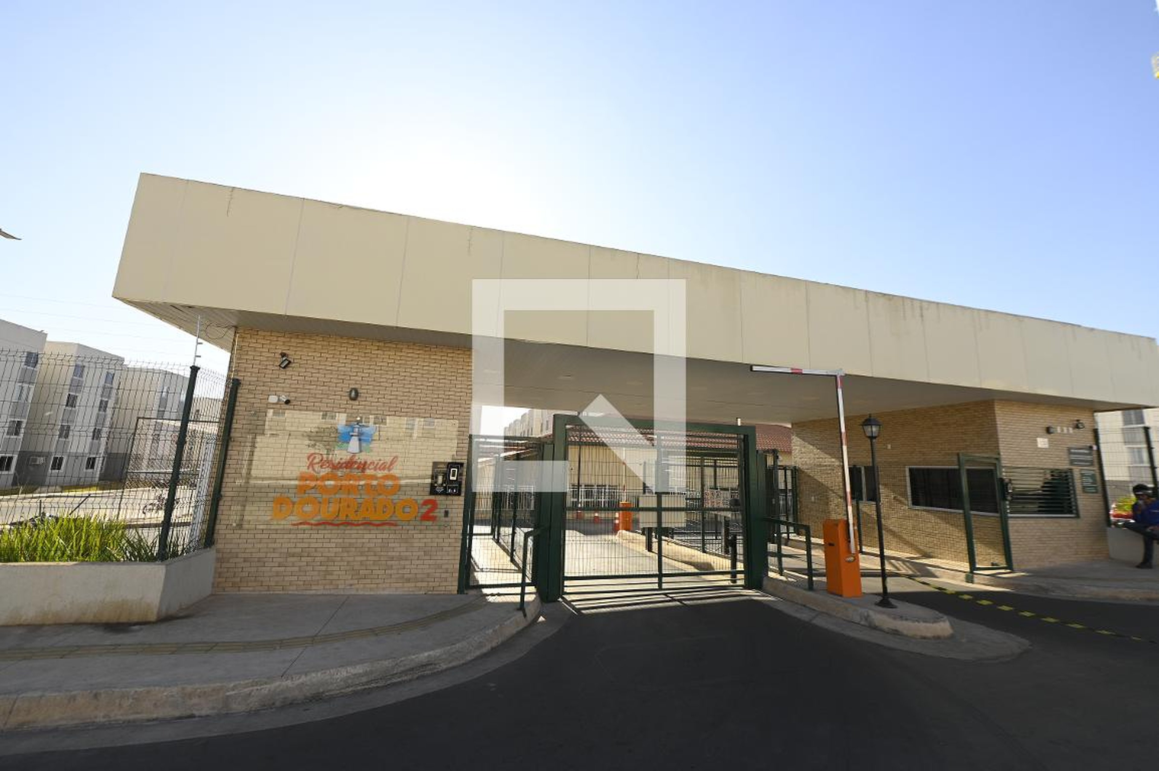 Fachada Condomínio em Rua 76, 4