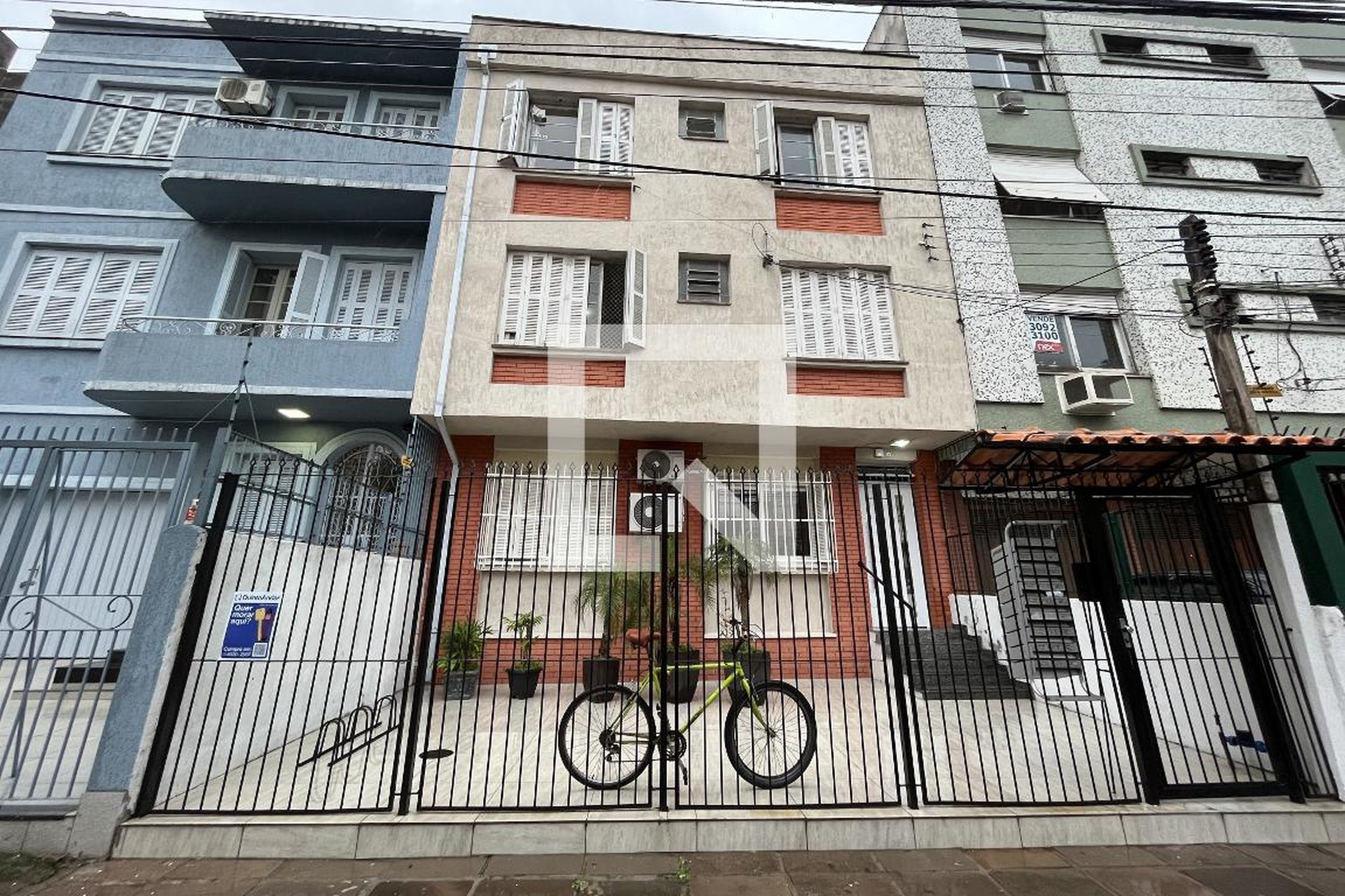 Fachada Condomínio em Rua General Lima E Silva, 1594