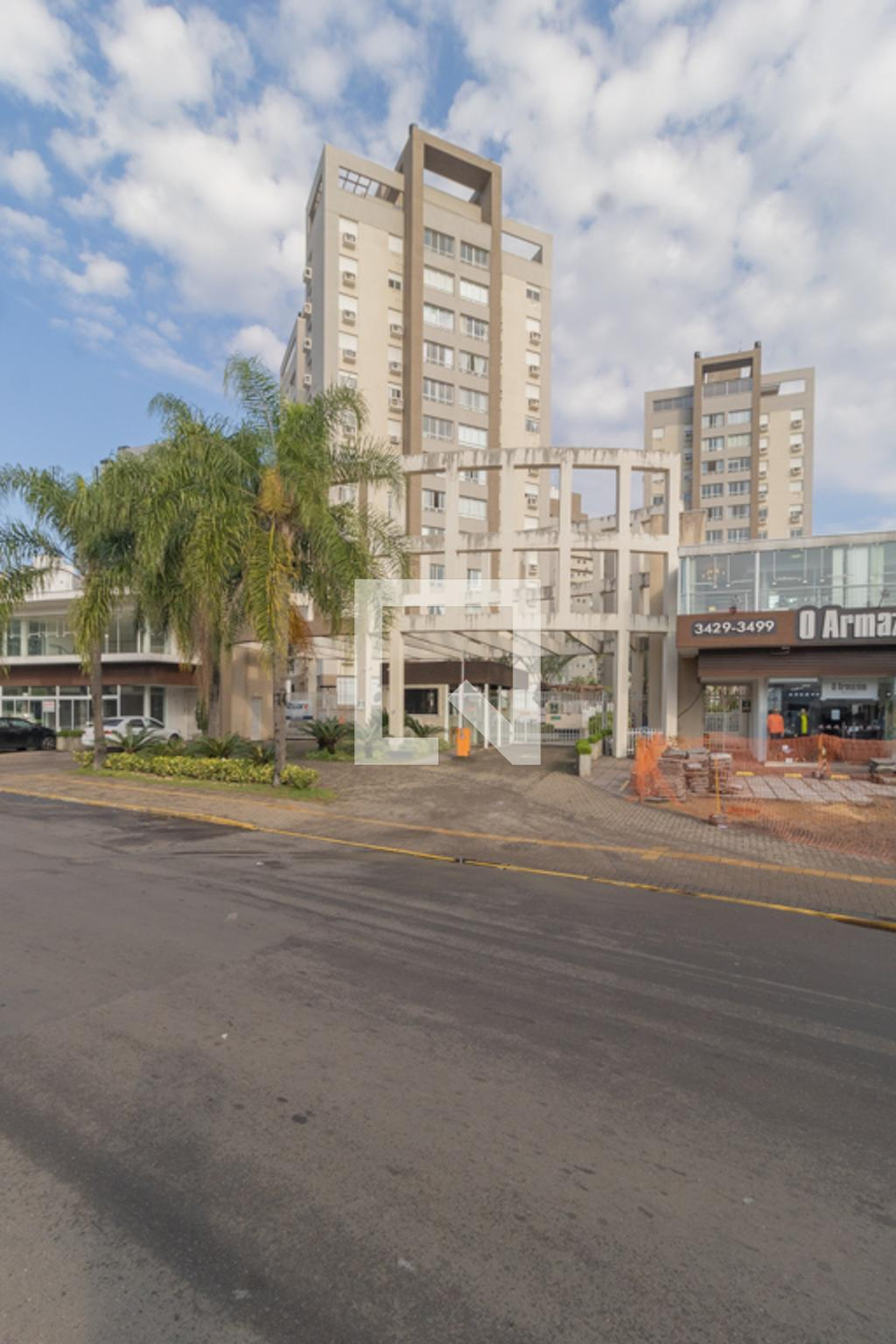 Fachada do condomínio Condomínio Canoas Happiness