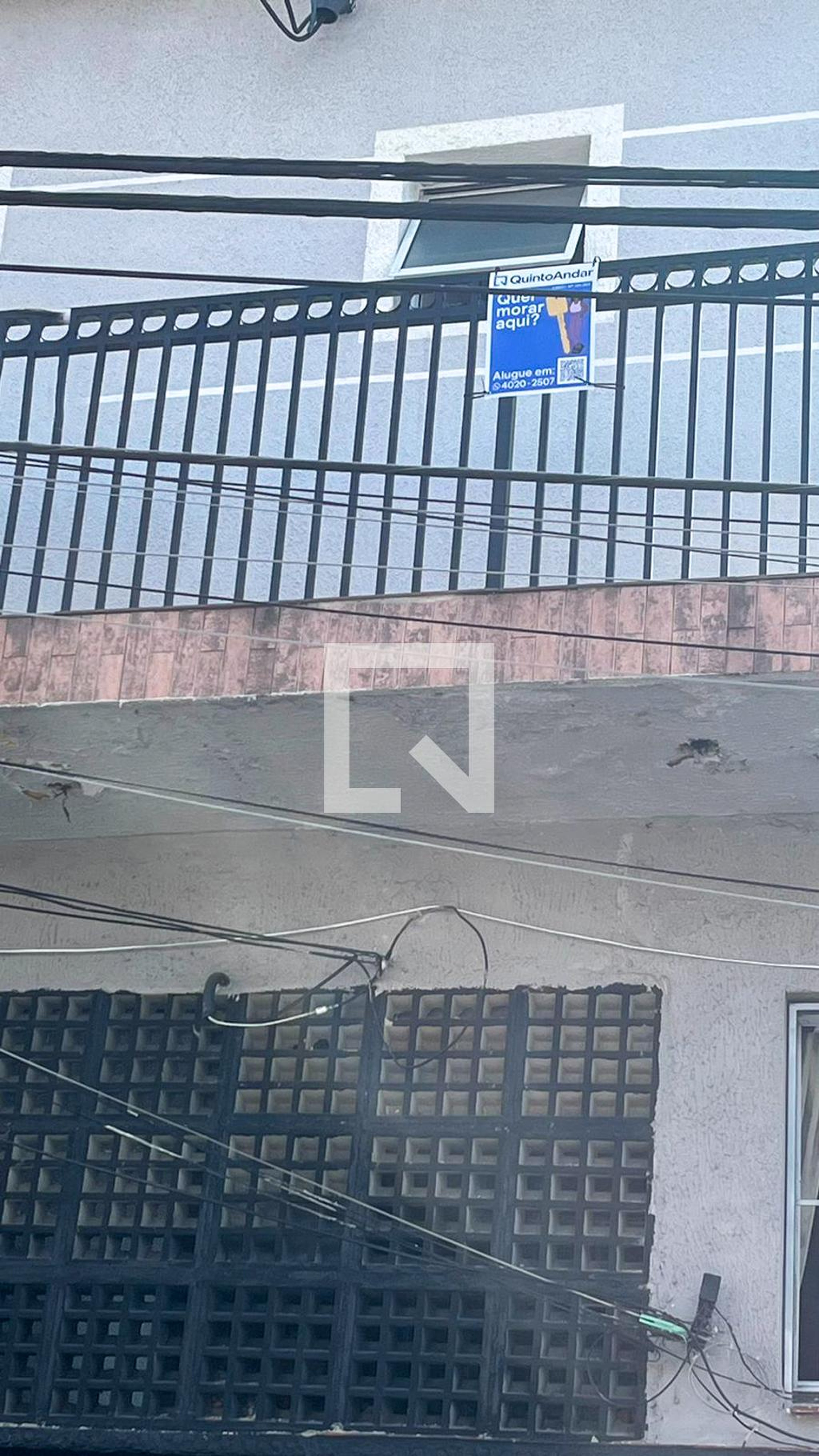 Fachada Condomínio em Rua Quedas, 648