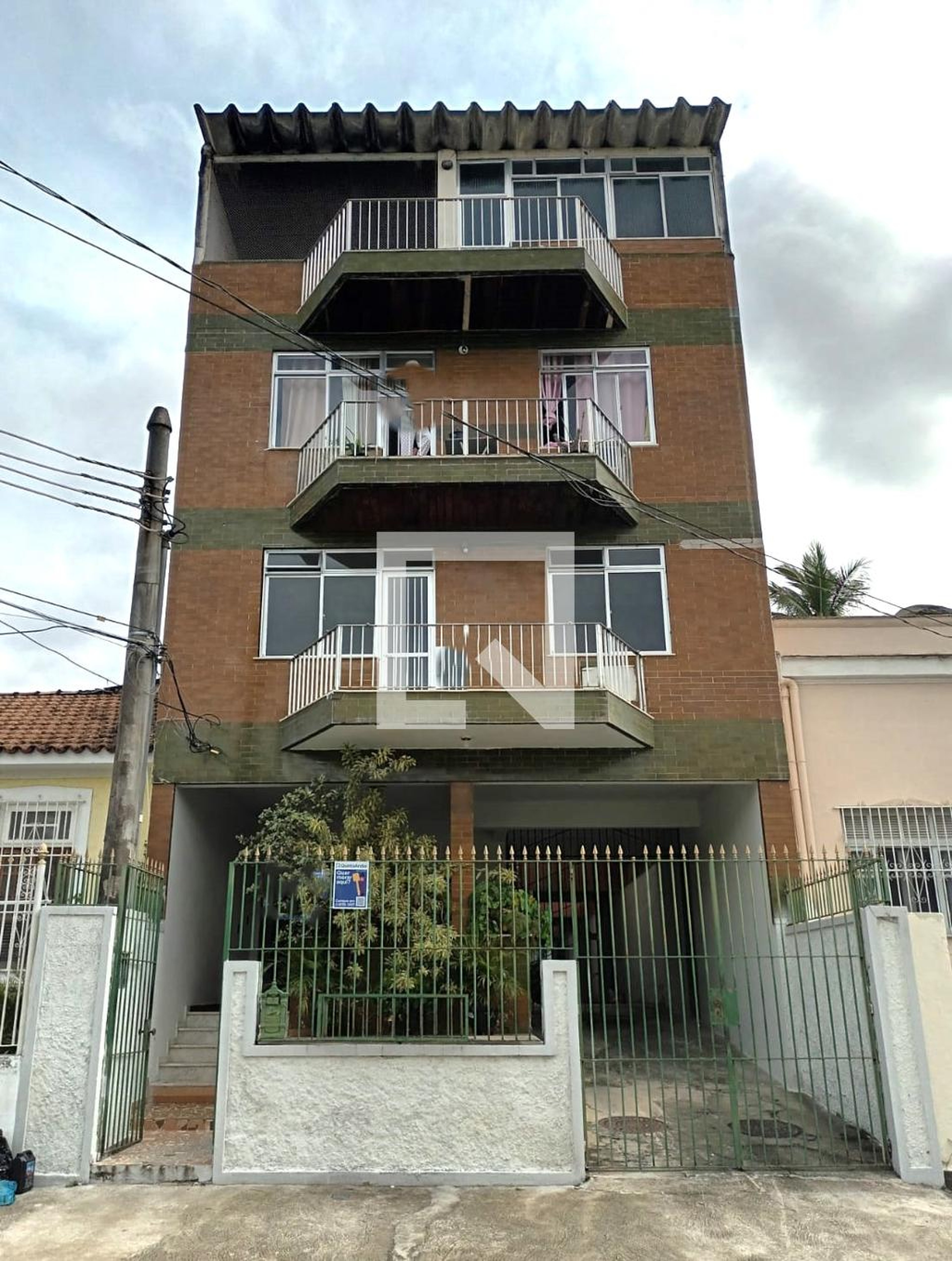 Fachada Condomínio em Travessa Dias Pereira, 16