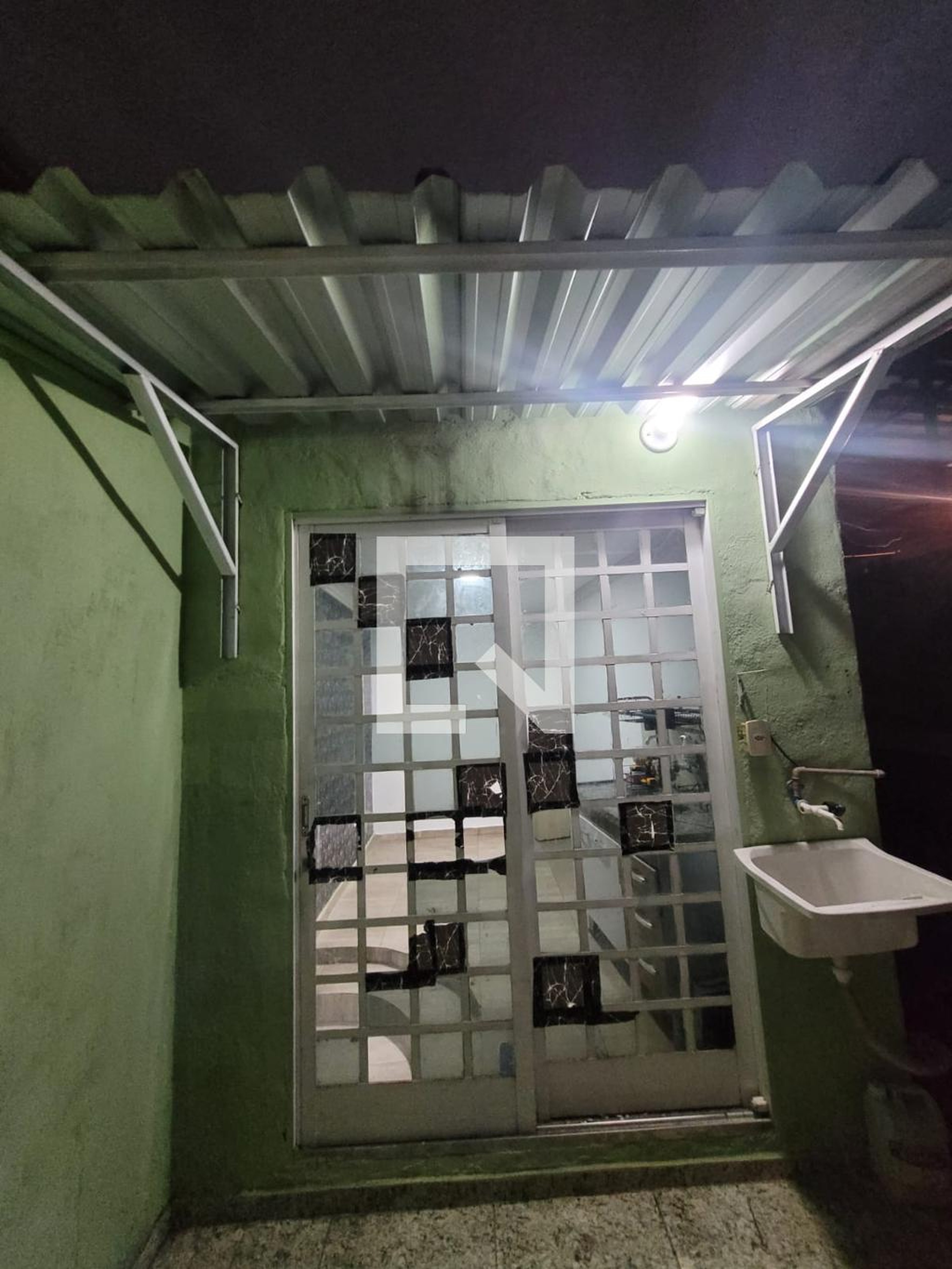 Fachada Condomínio em Rua Jornalista Geraldo Rocha, 48