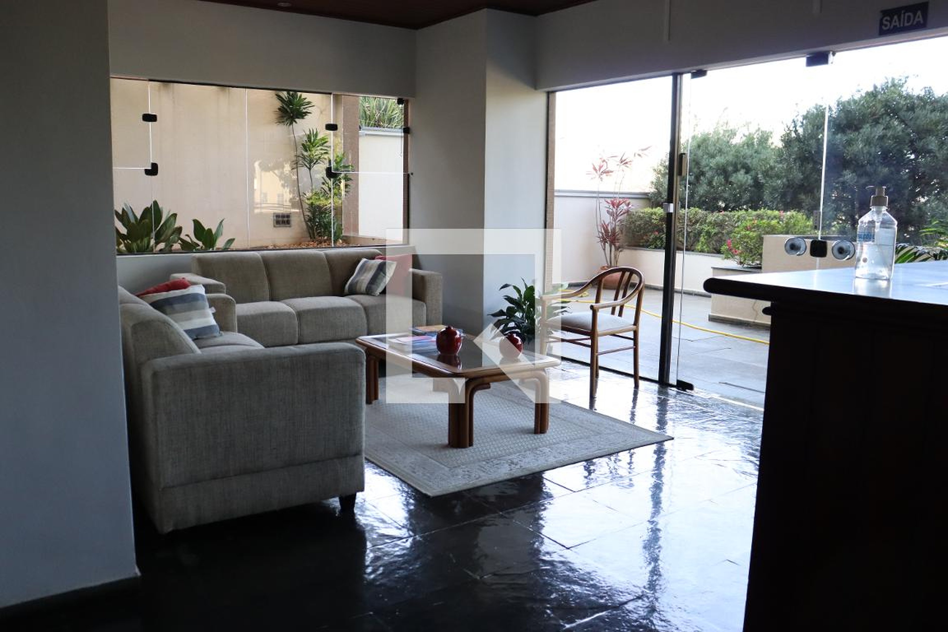 Hall de entrada - El Condor