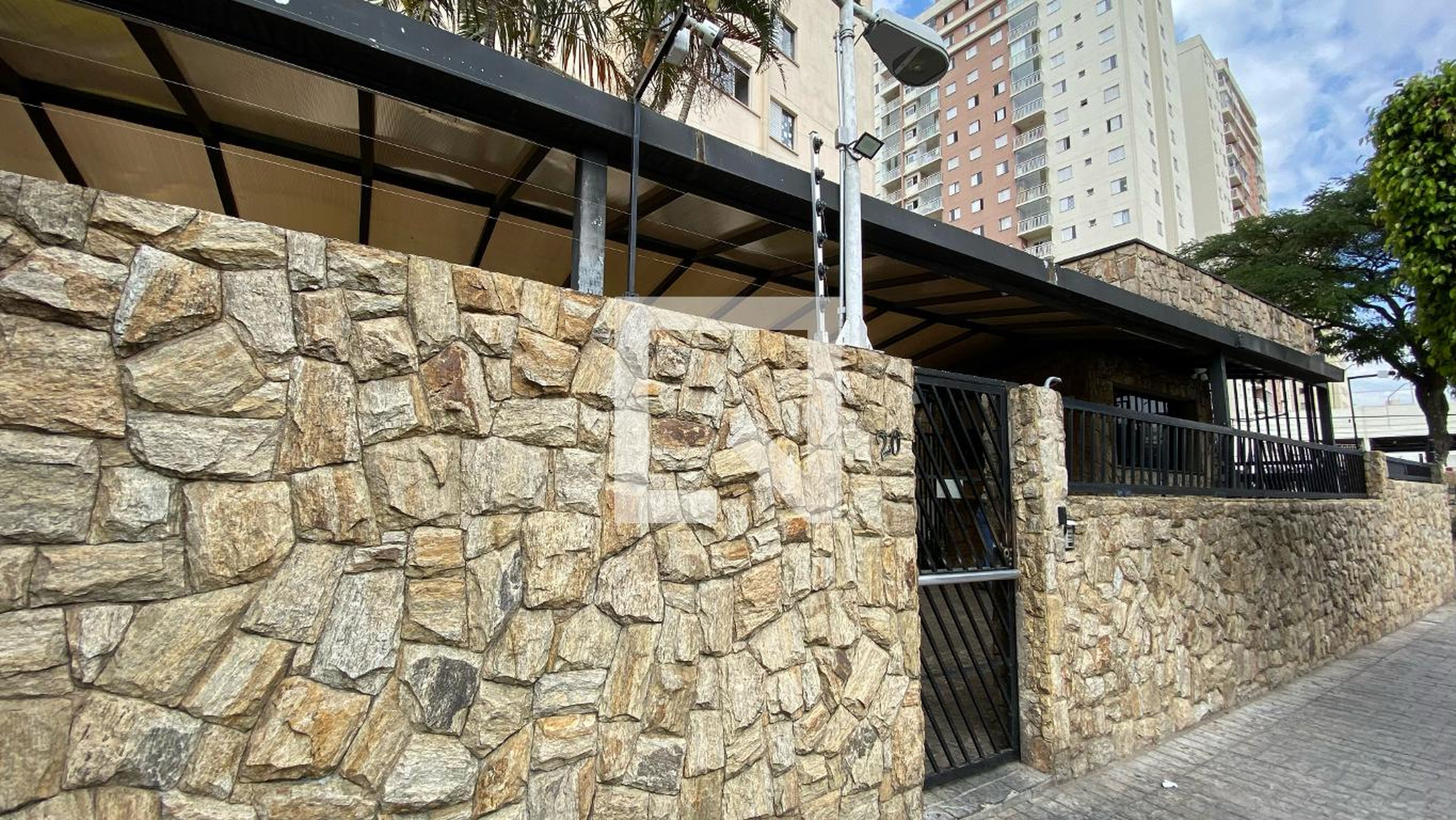 Fachada do Prédio Condomínio Villa DOro