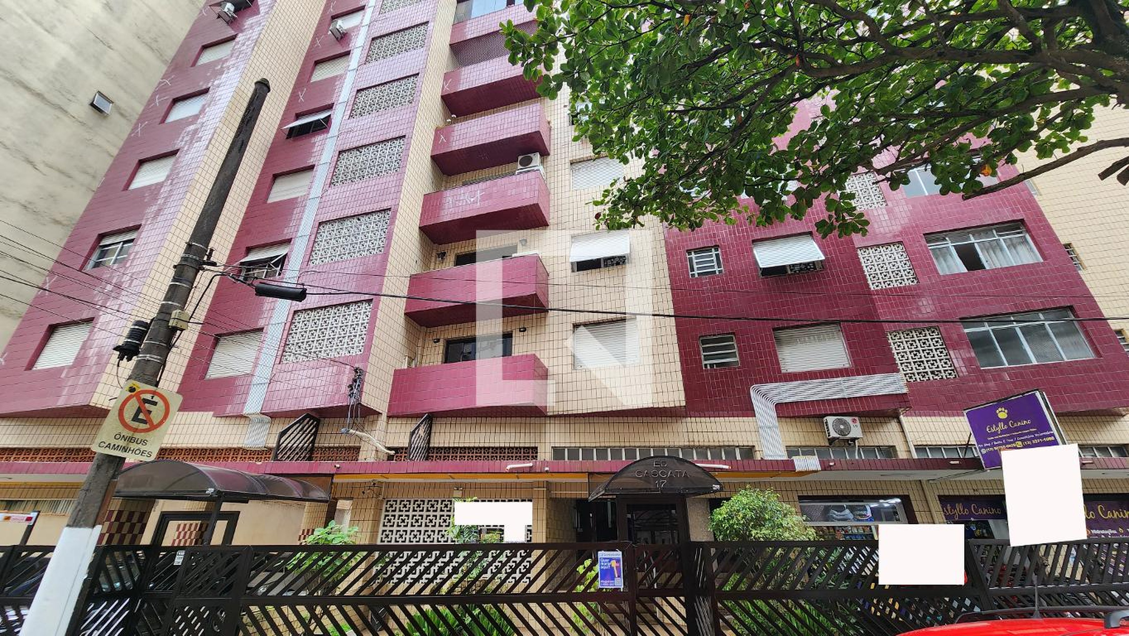 Fachada do Prédio Condomínio em Rua Princesa Isabel, 82