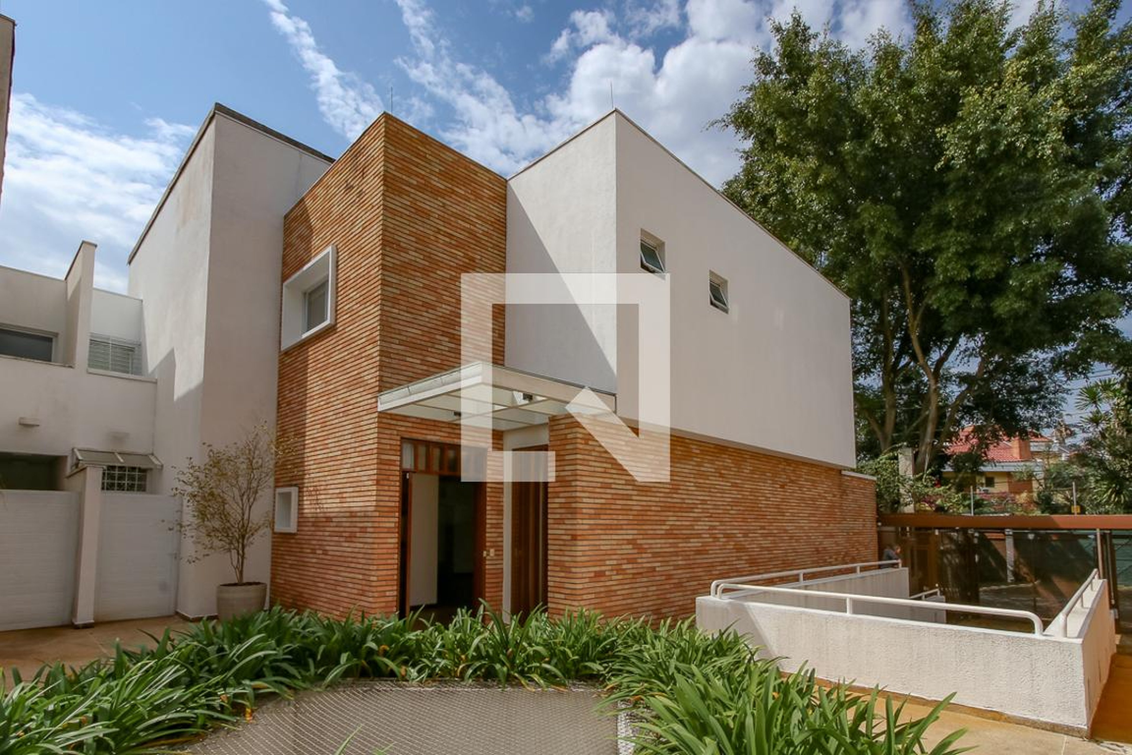 Fachada Residencial Villa Del Sole