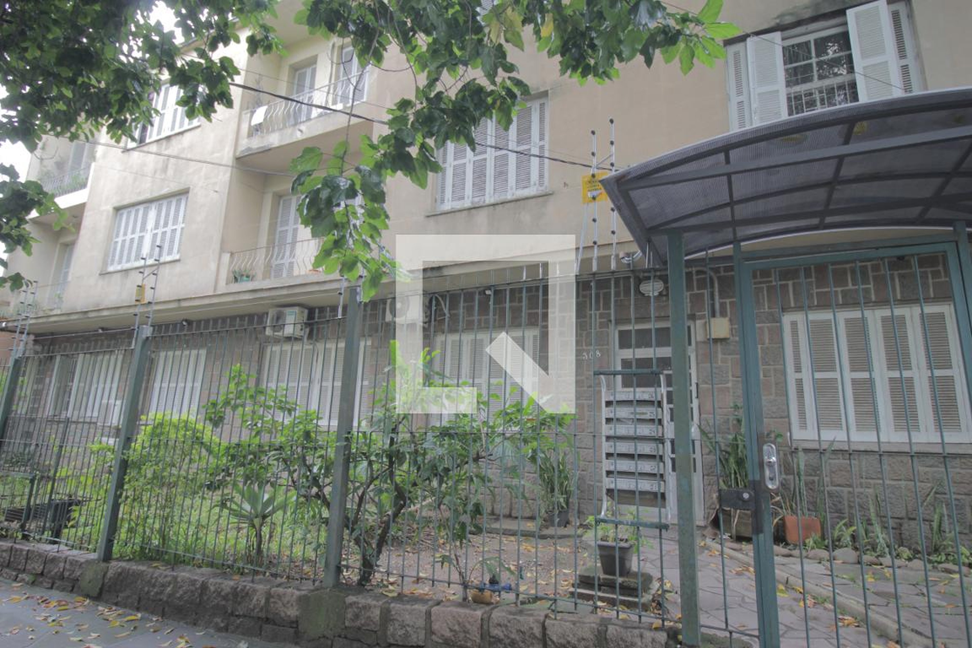 Fachada do Prédio Condomínio em Rua Visconde do Rio Branco, 508