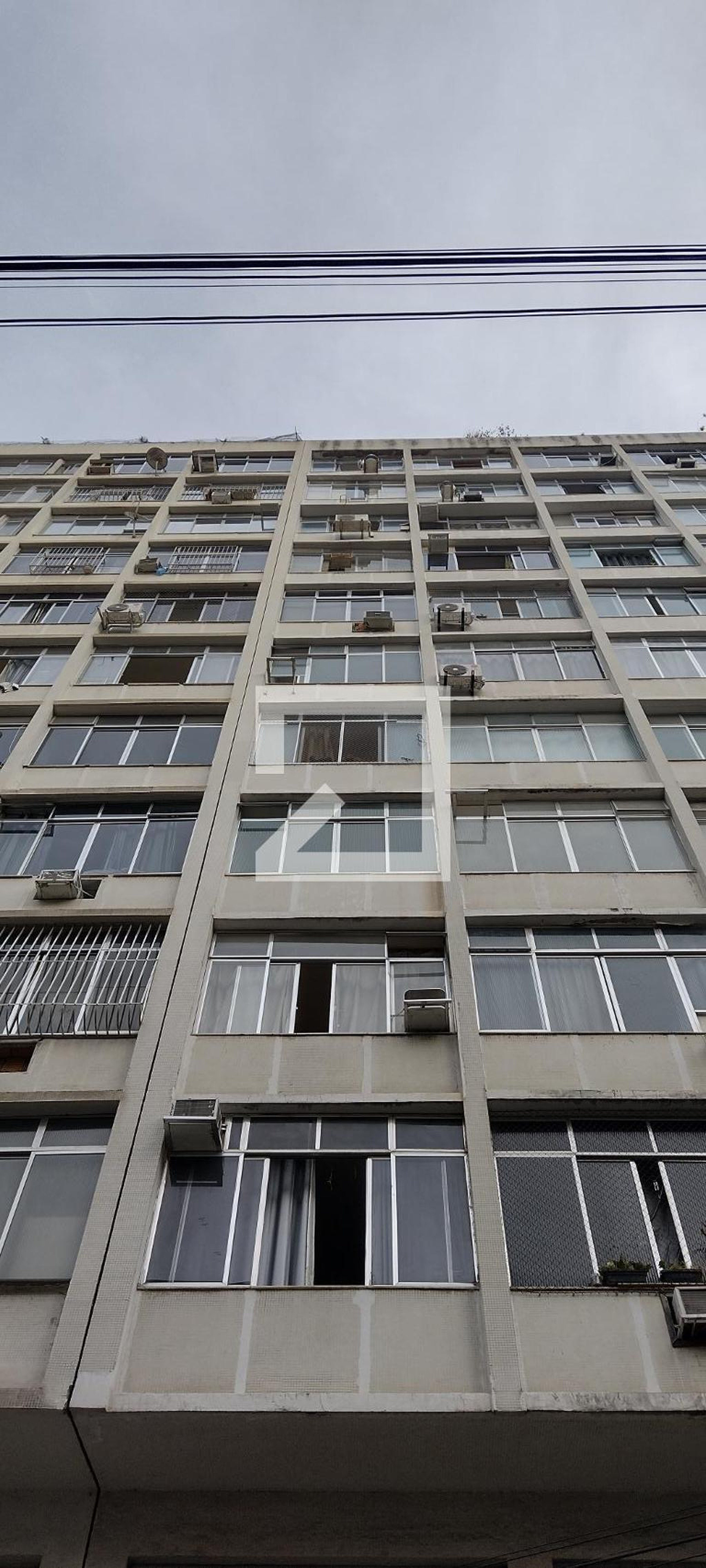 Fachada Condomínio em Rua do Rezende, 125