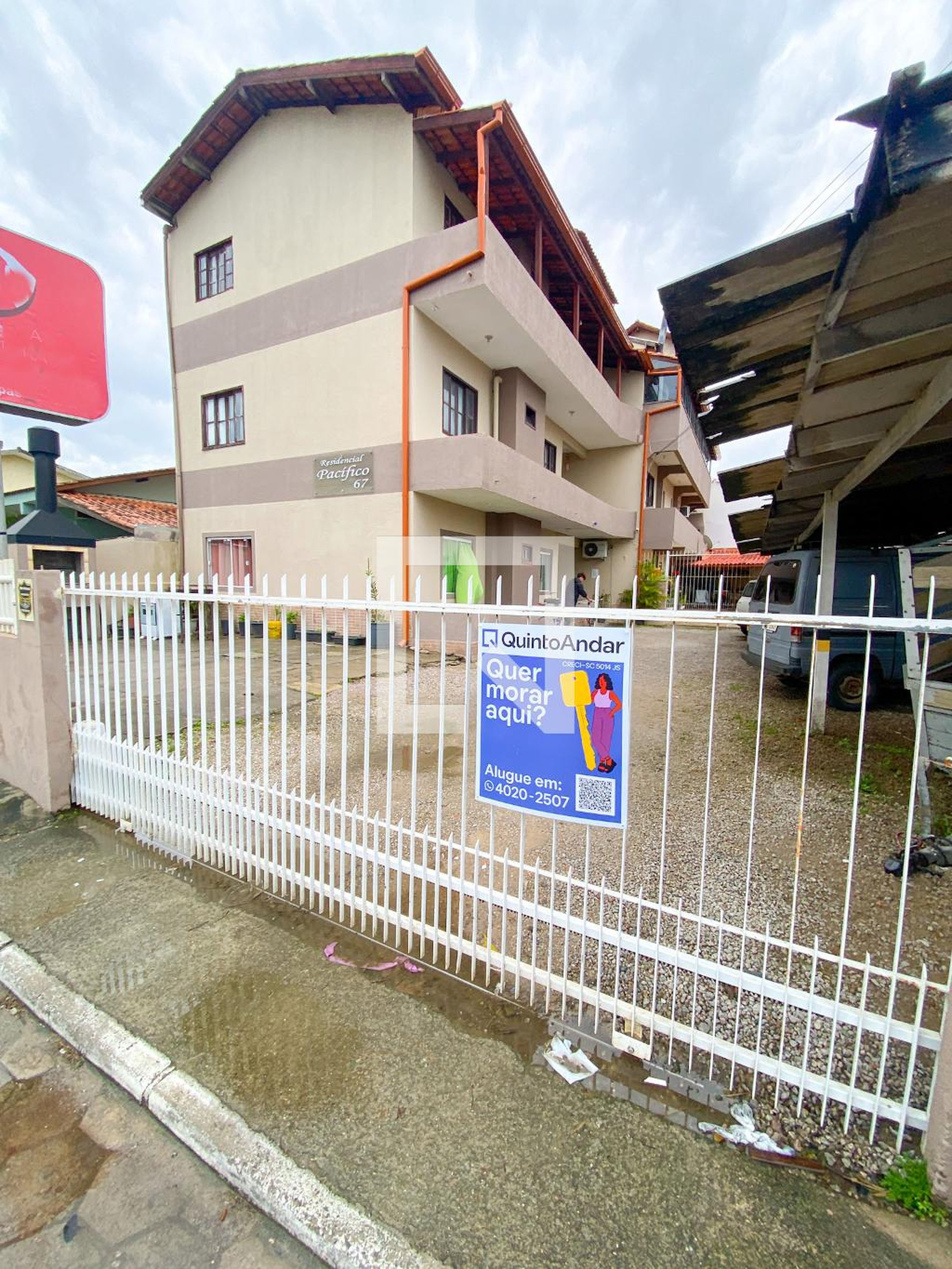 Fachada do Prédio Condomínio em Servidão da Garoa, 67