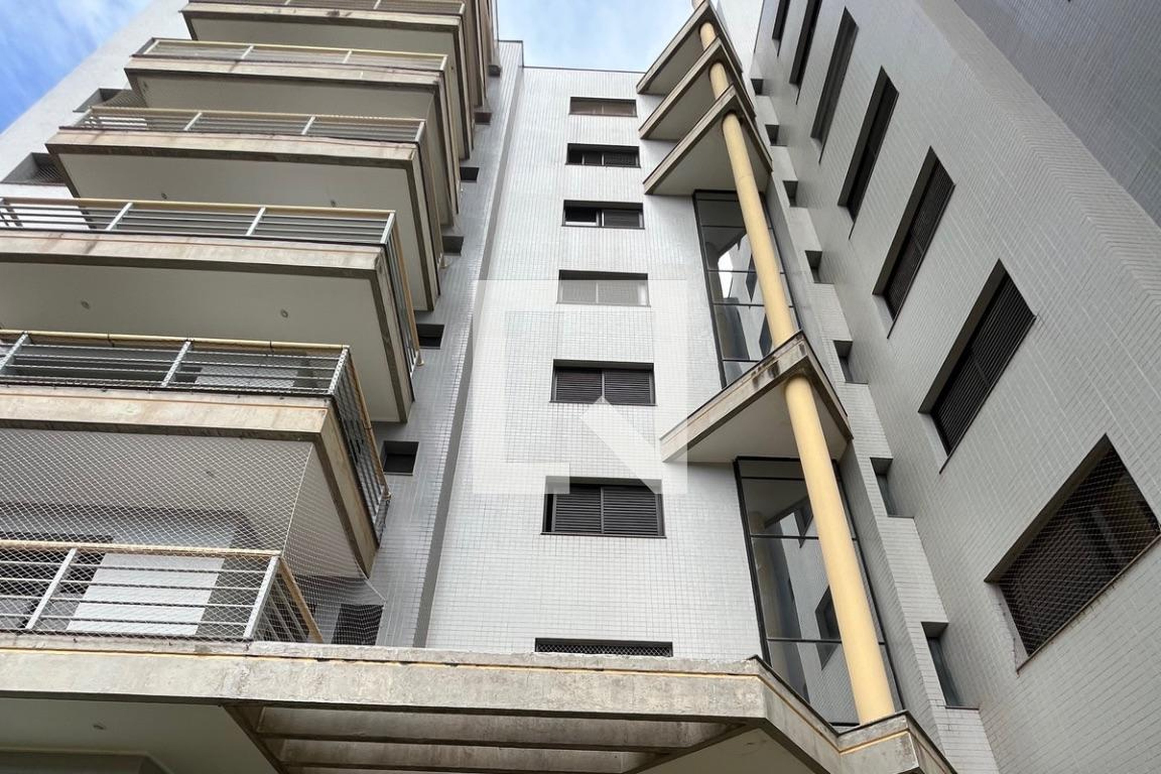 Fachada do Prédio Condomínio em Rua Major Telmo Coelho Filho, 304