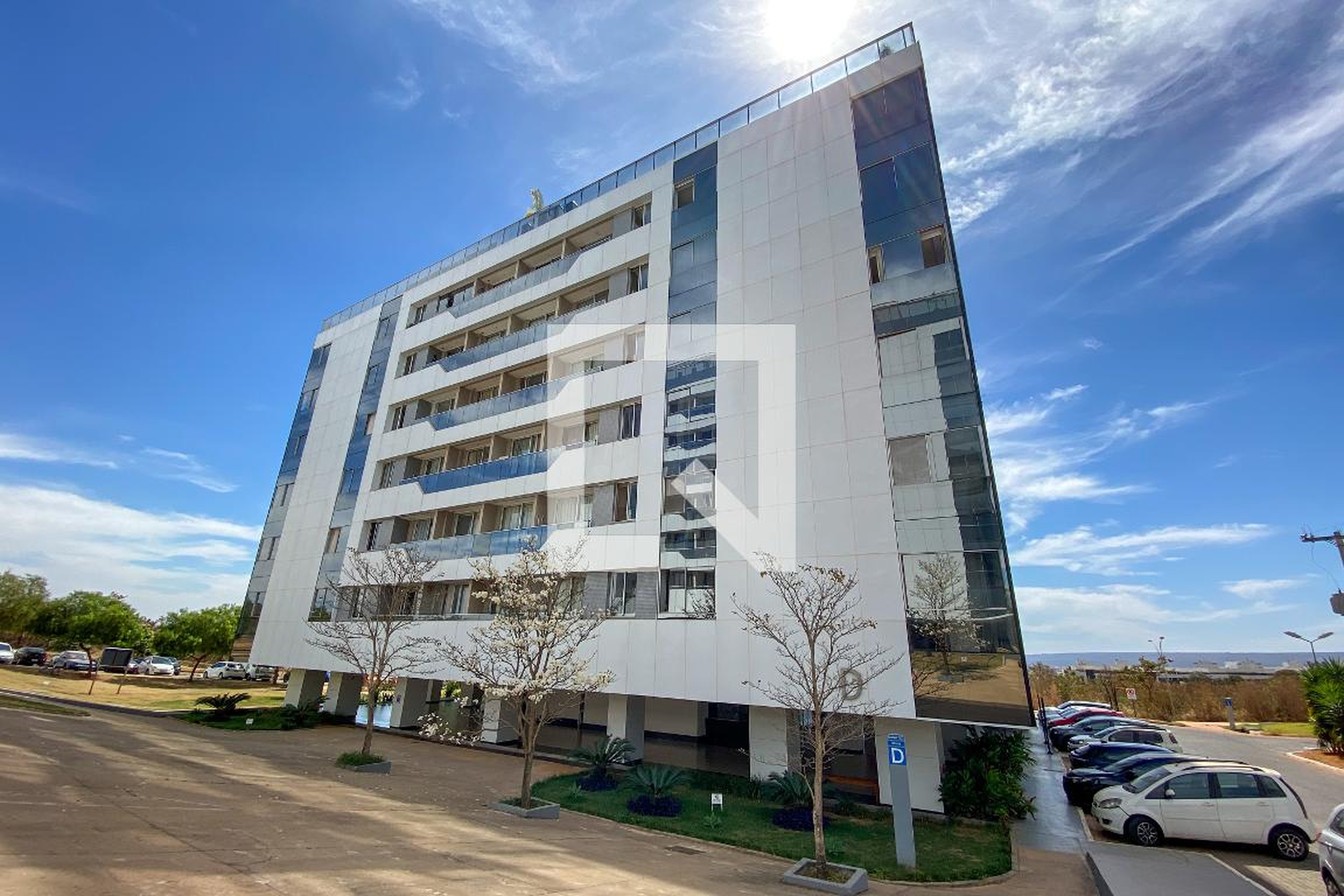 Fachada Condomínio em Sqnw, D