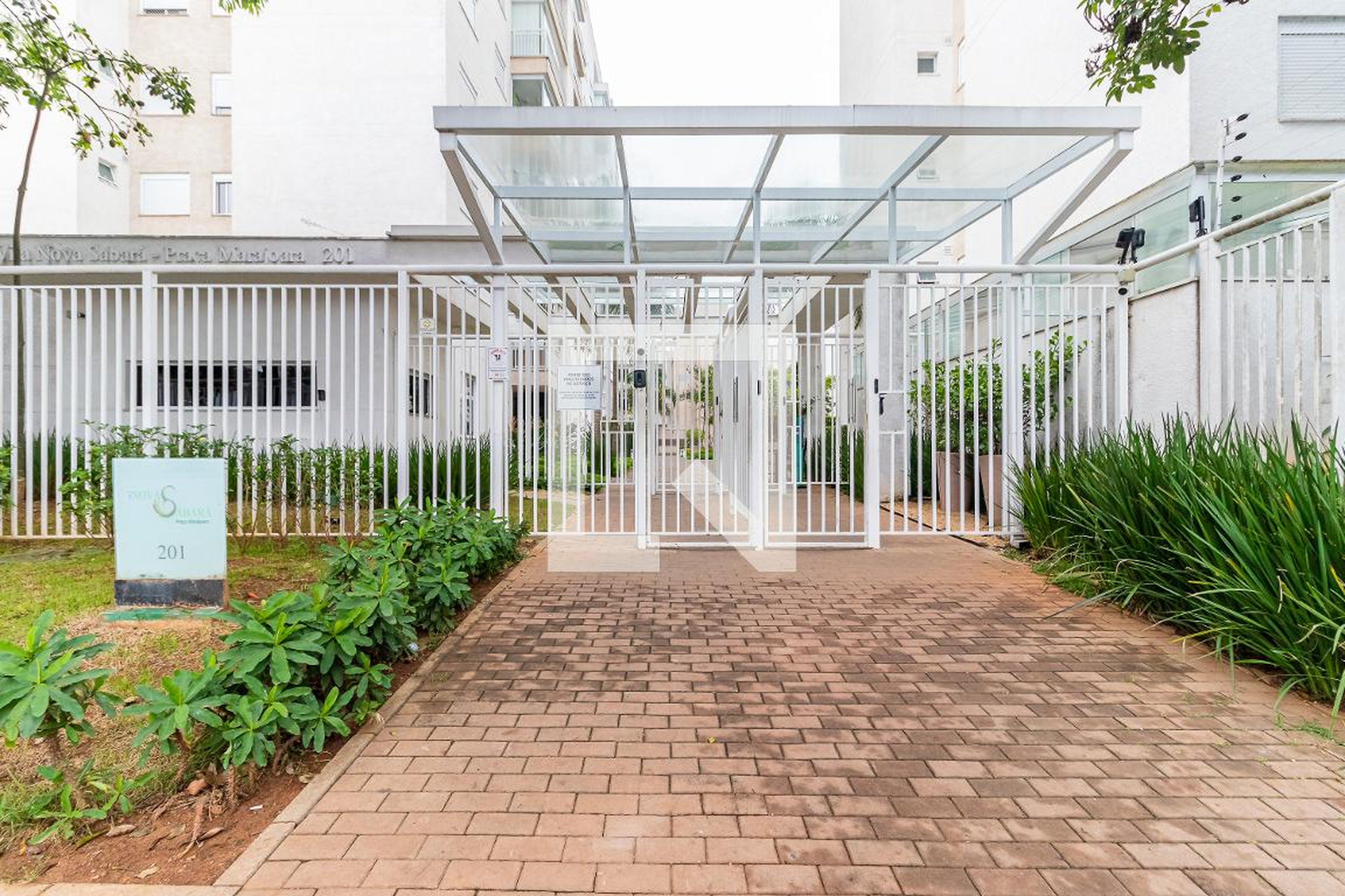 Fachada do Condomínio Condomínio Vila Nova Sabará - Praça Marajoara