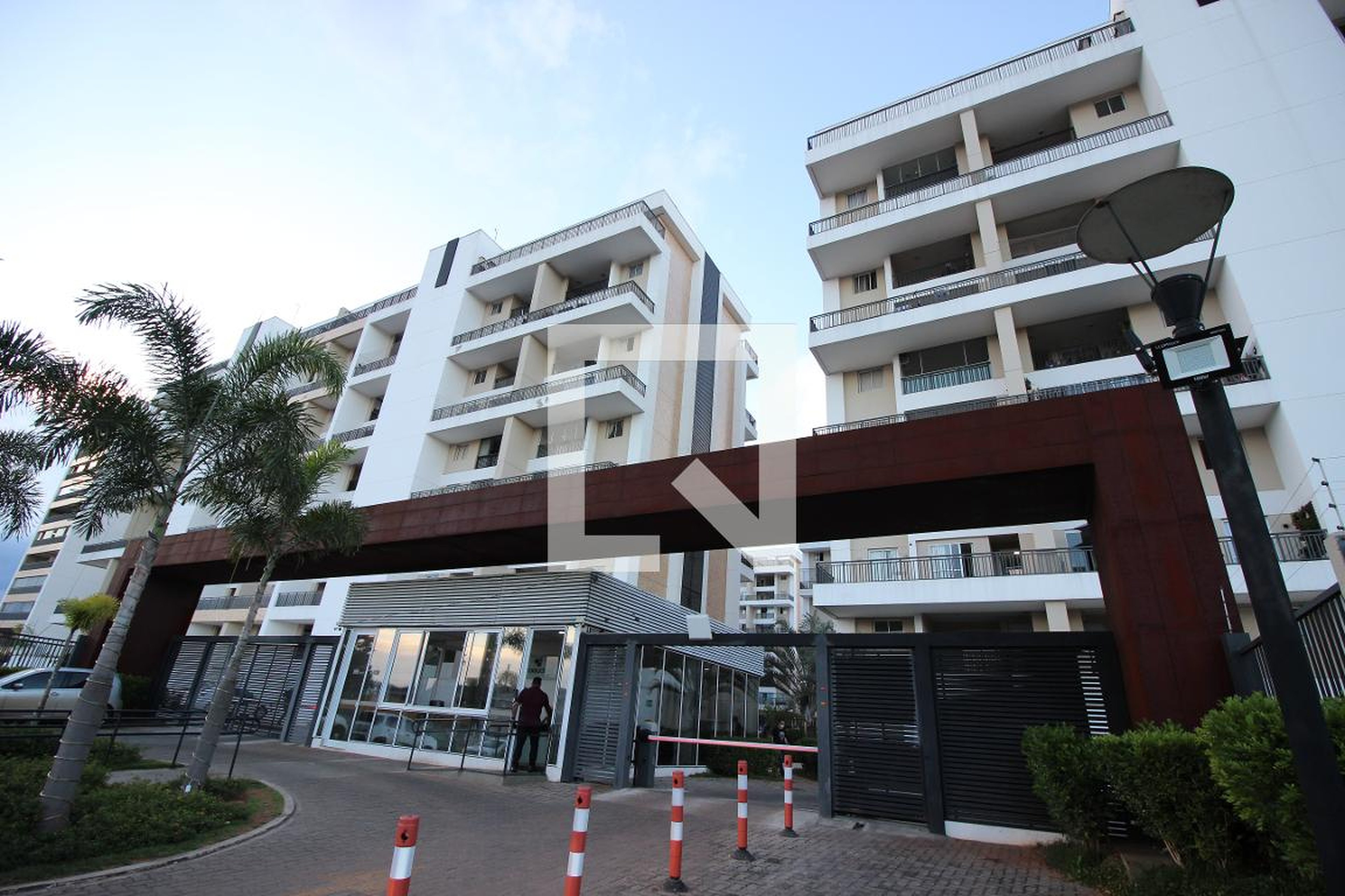 Fachada do Condomínio Condomínio Tagua Life