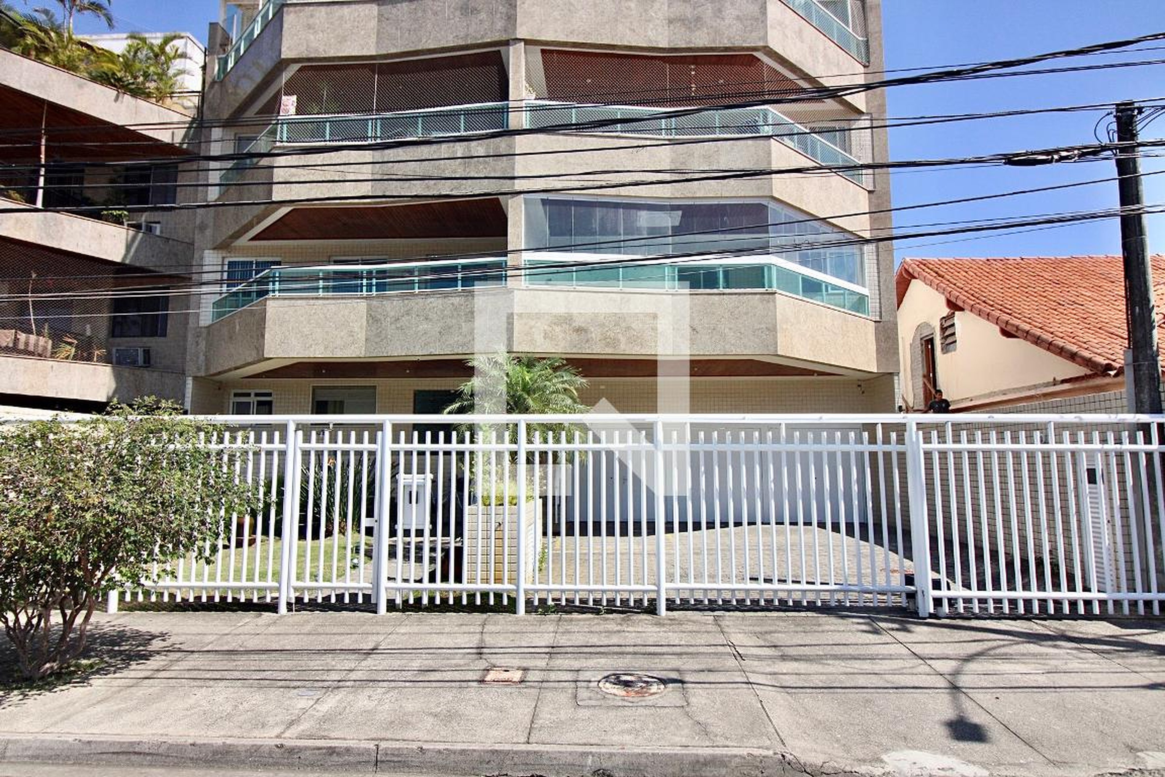 Fachada Condomínio Thales