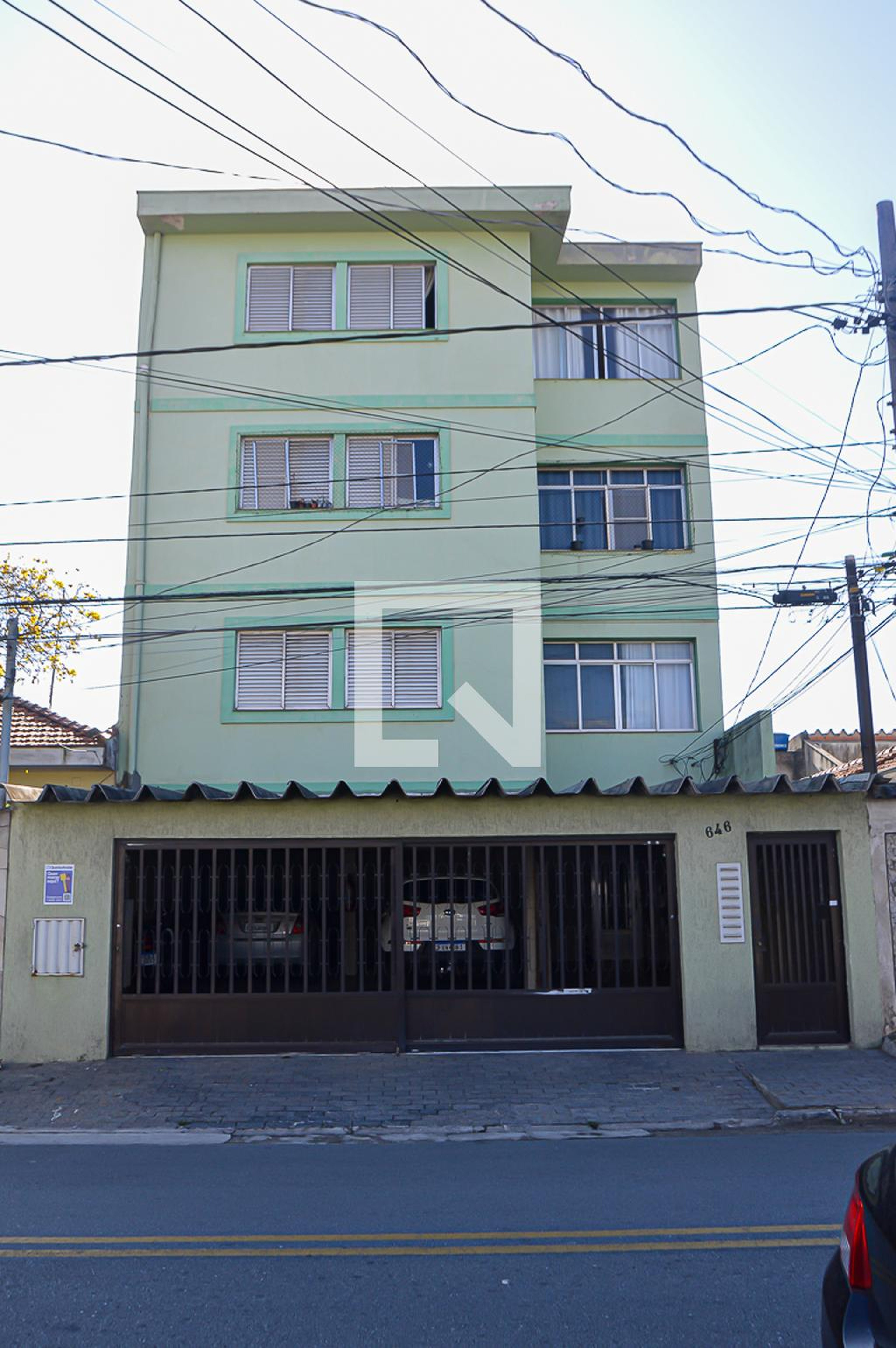 Fachada do Prédio Condomínio em Rua Tietê, 646