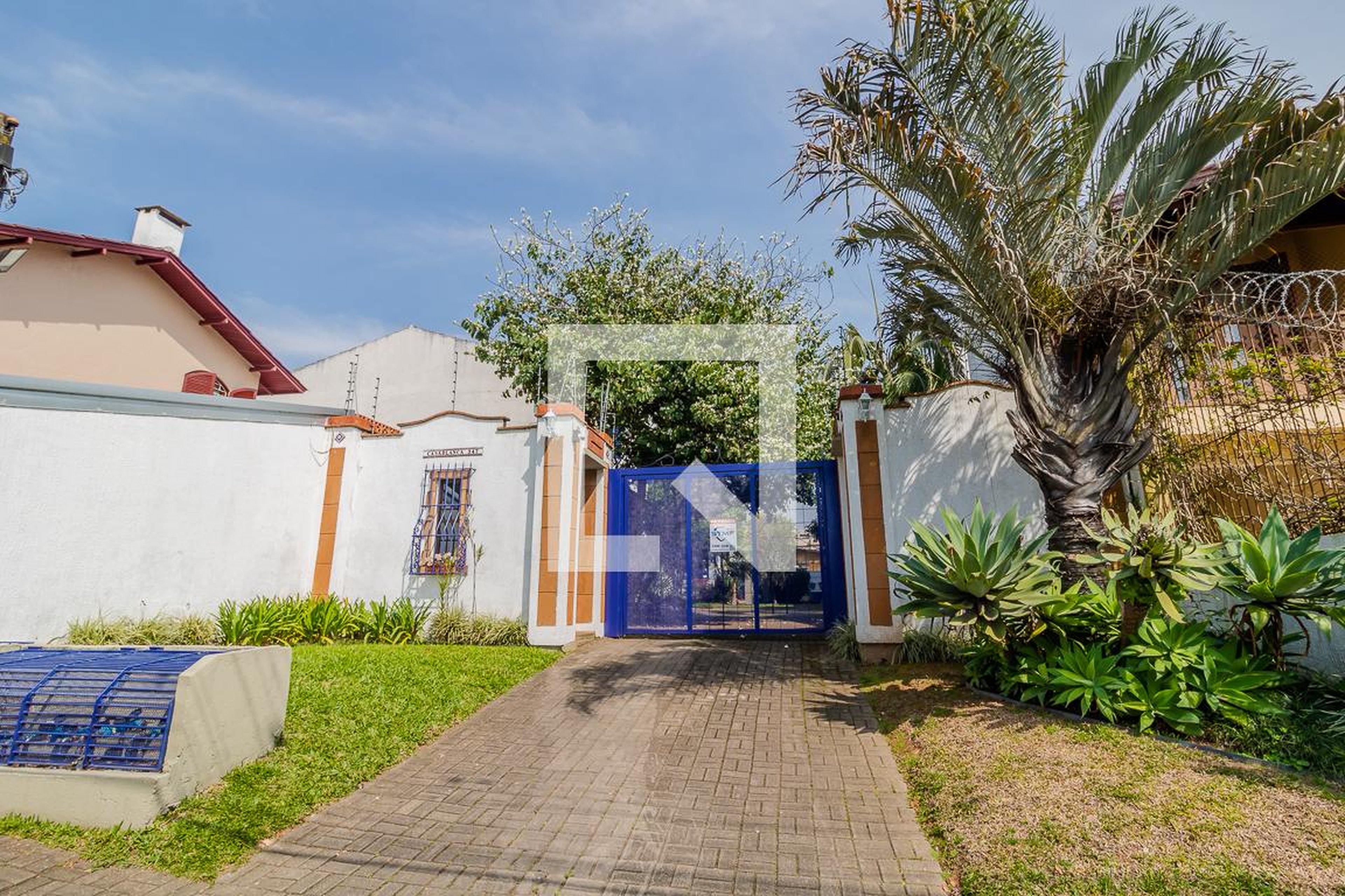 Fachada do Condomínio Condomínio em Rua Nossa Senhora de Lourdes, 347