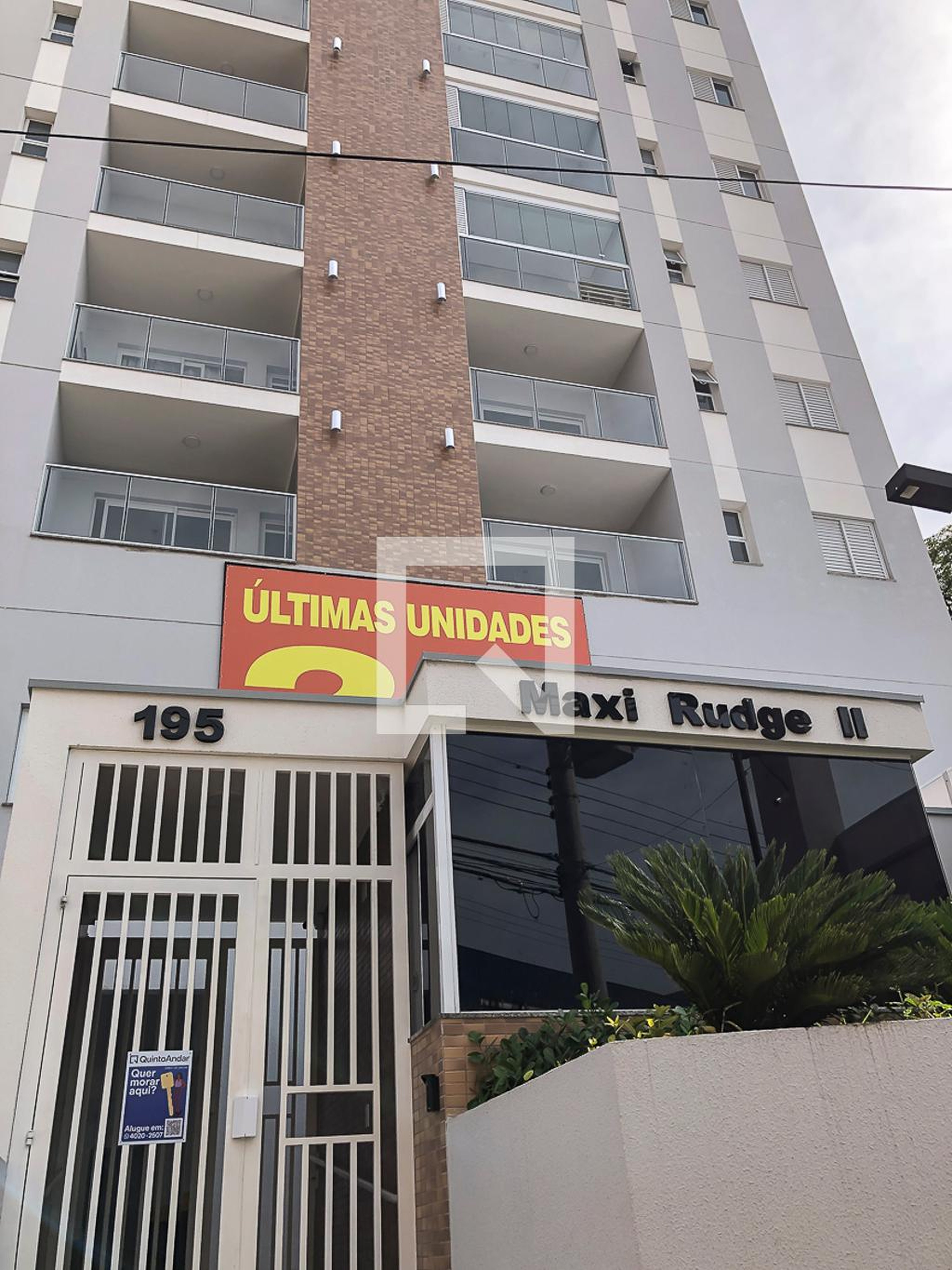 Fachada do Prédio Condomínio Maxi Rudge II