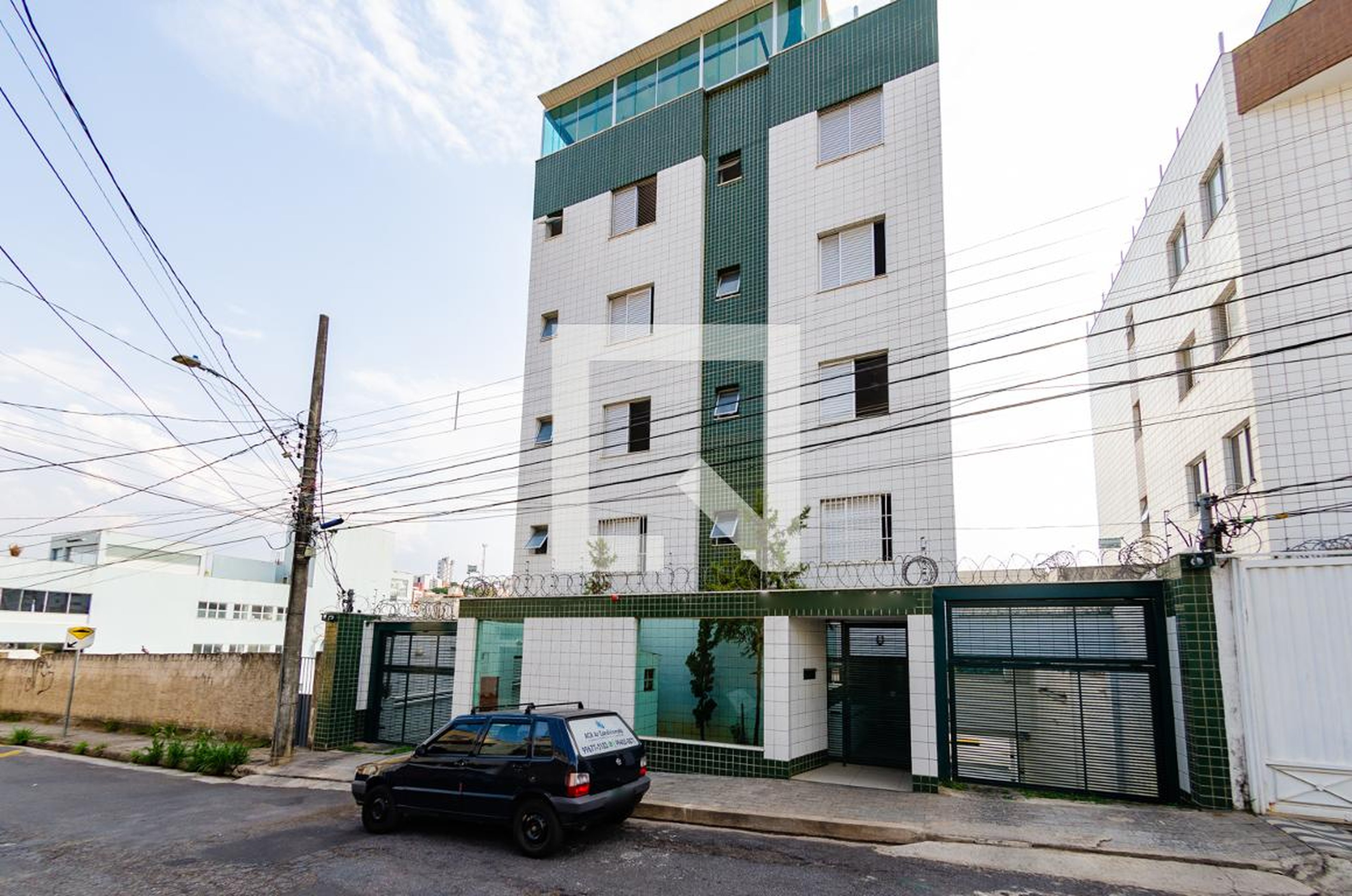 Fachada Condomínio em Rua Angra, 400