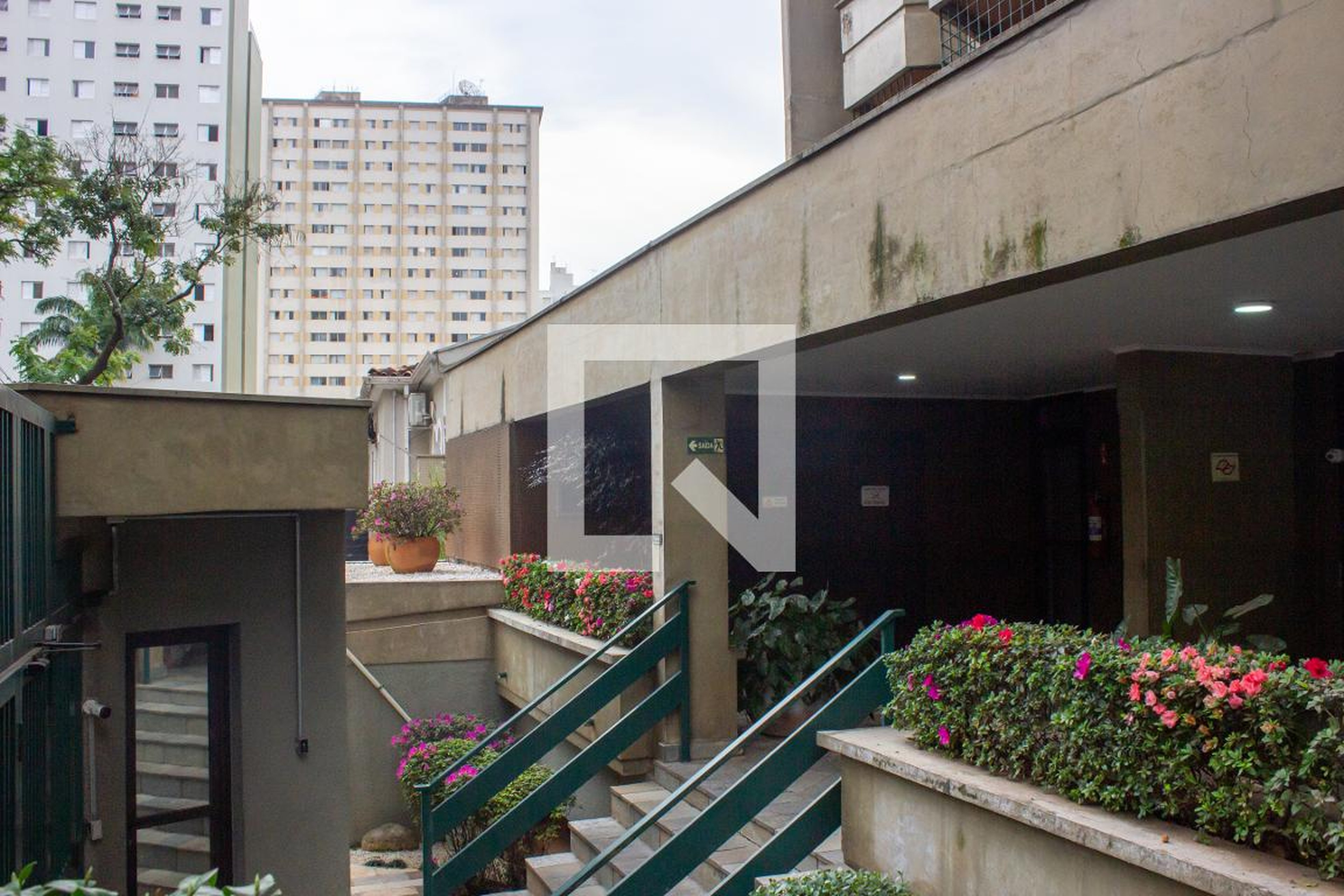 Entrada do Prédio - Tangará