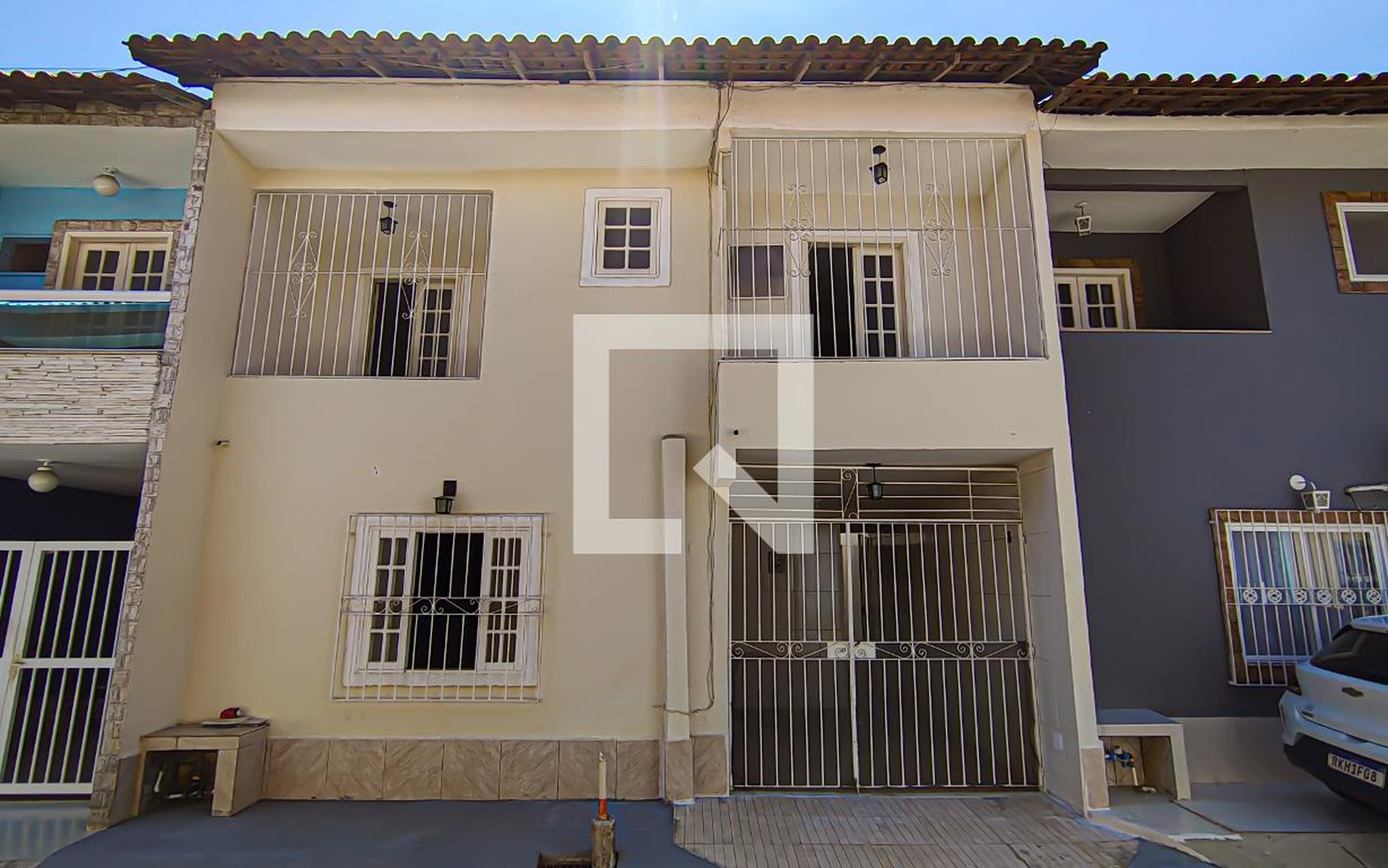 Fachada Condomínio em Rua Cunha Moreira, 166