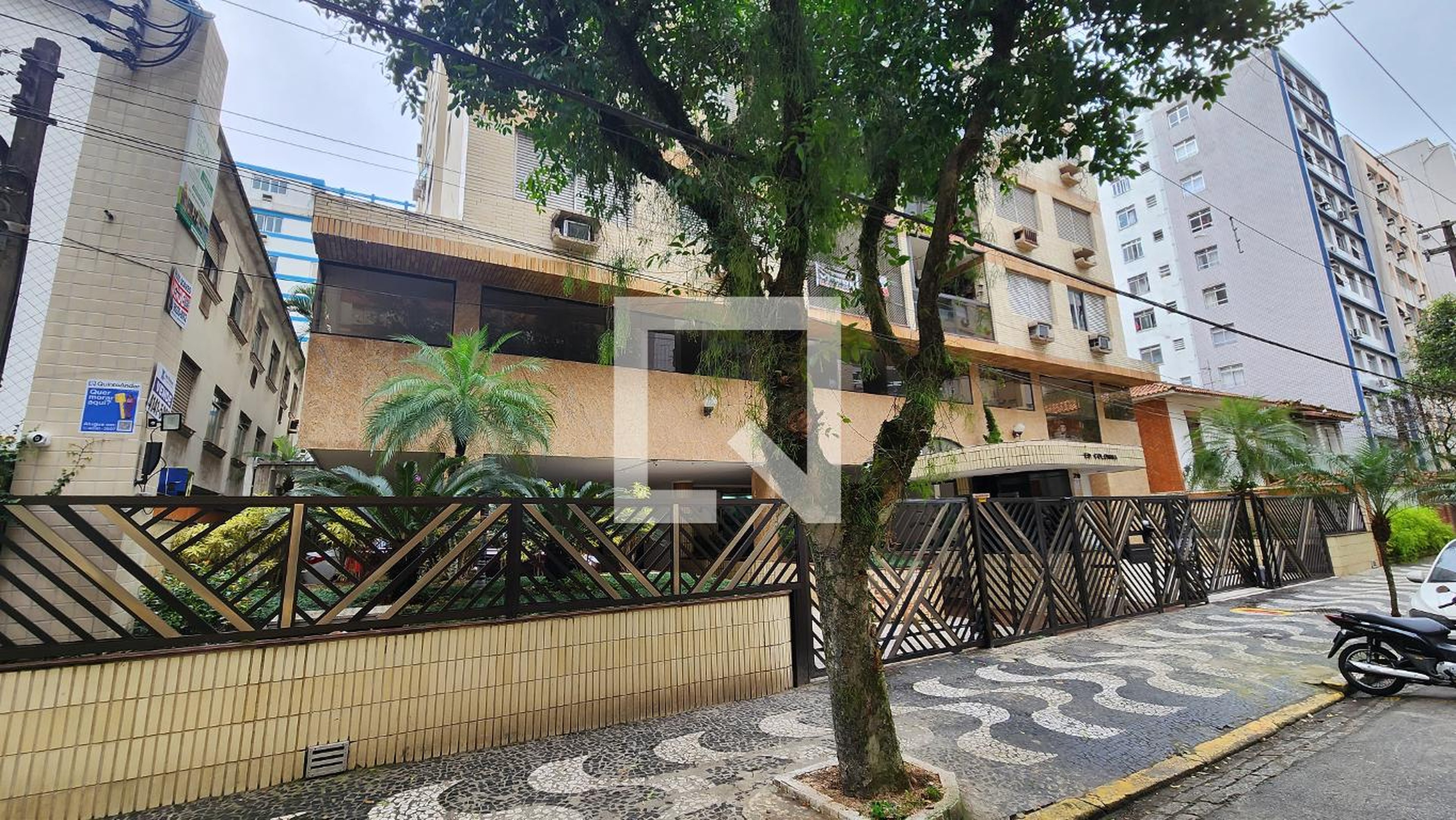 Fachada do Prédio Condomínio colonna