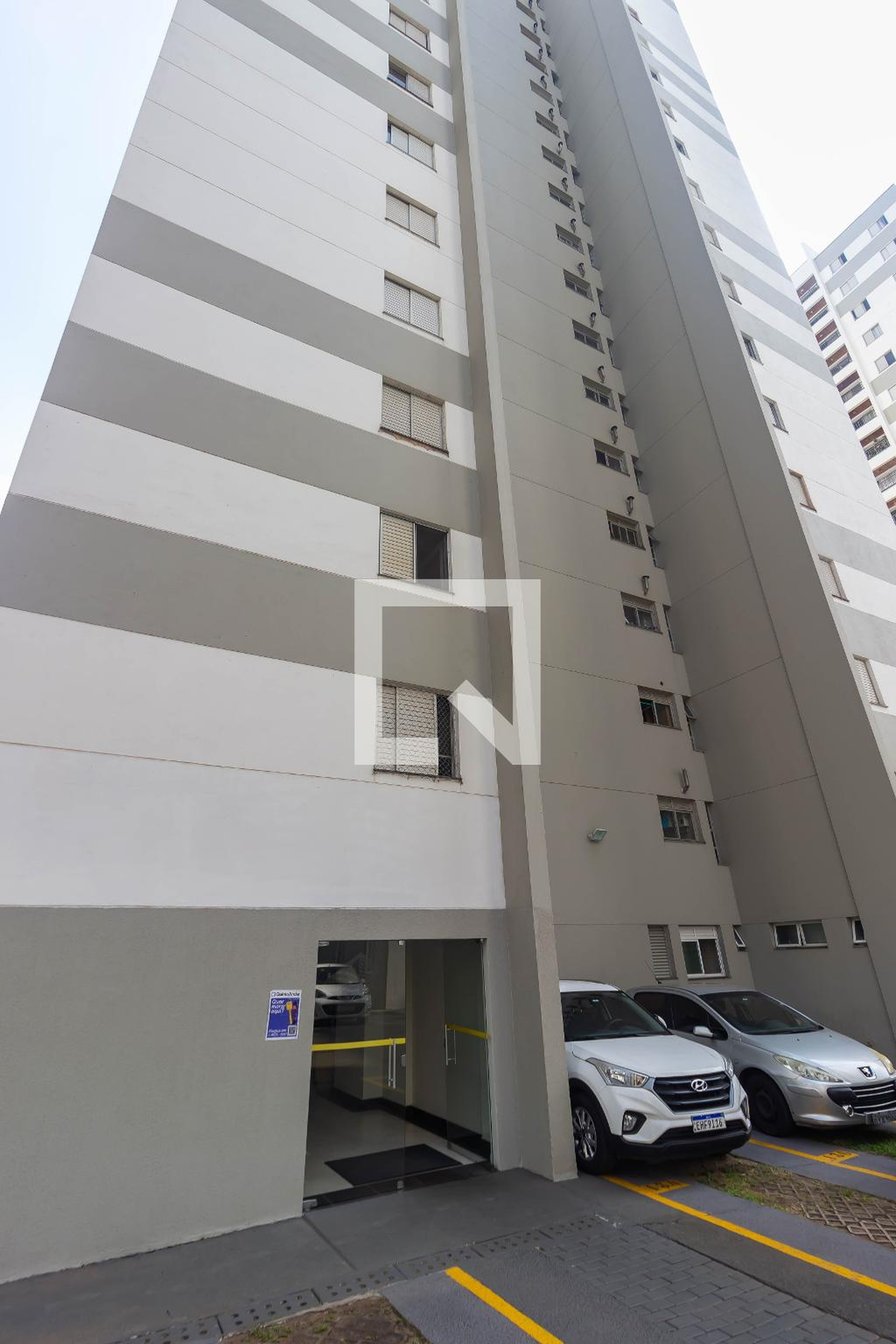 Fachada Condomínio em Viela Um, 5577