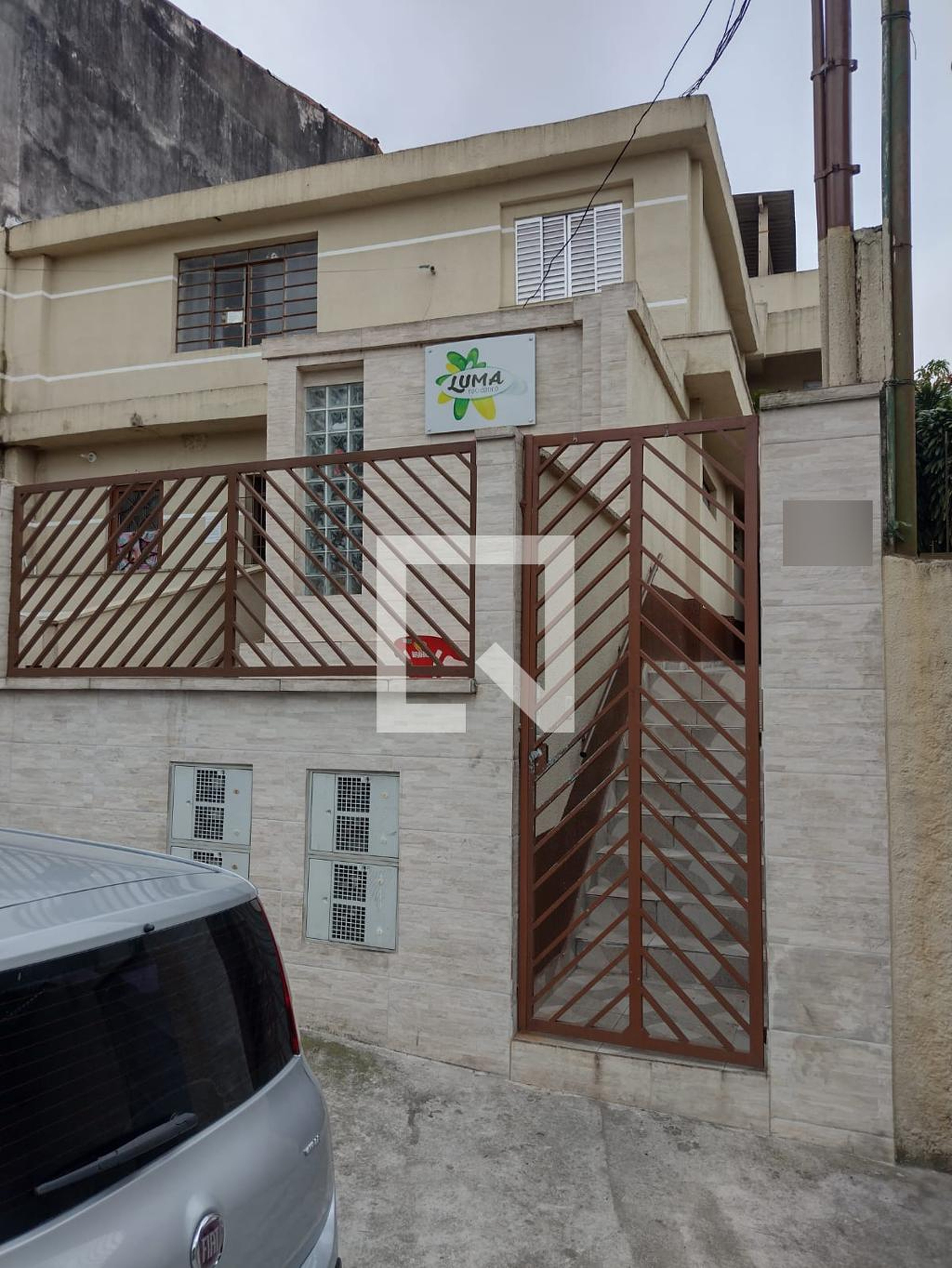 Fachada Condomínio em Rua Luís Pedroso, 151