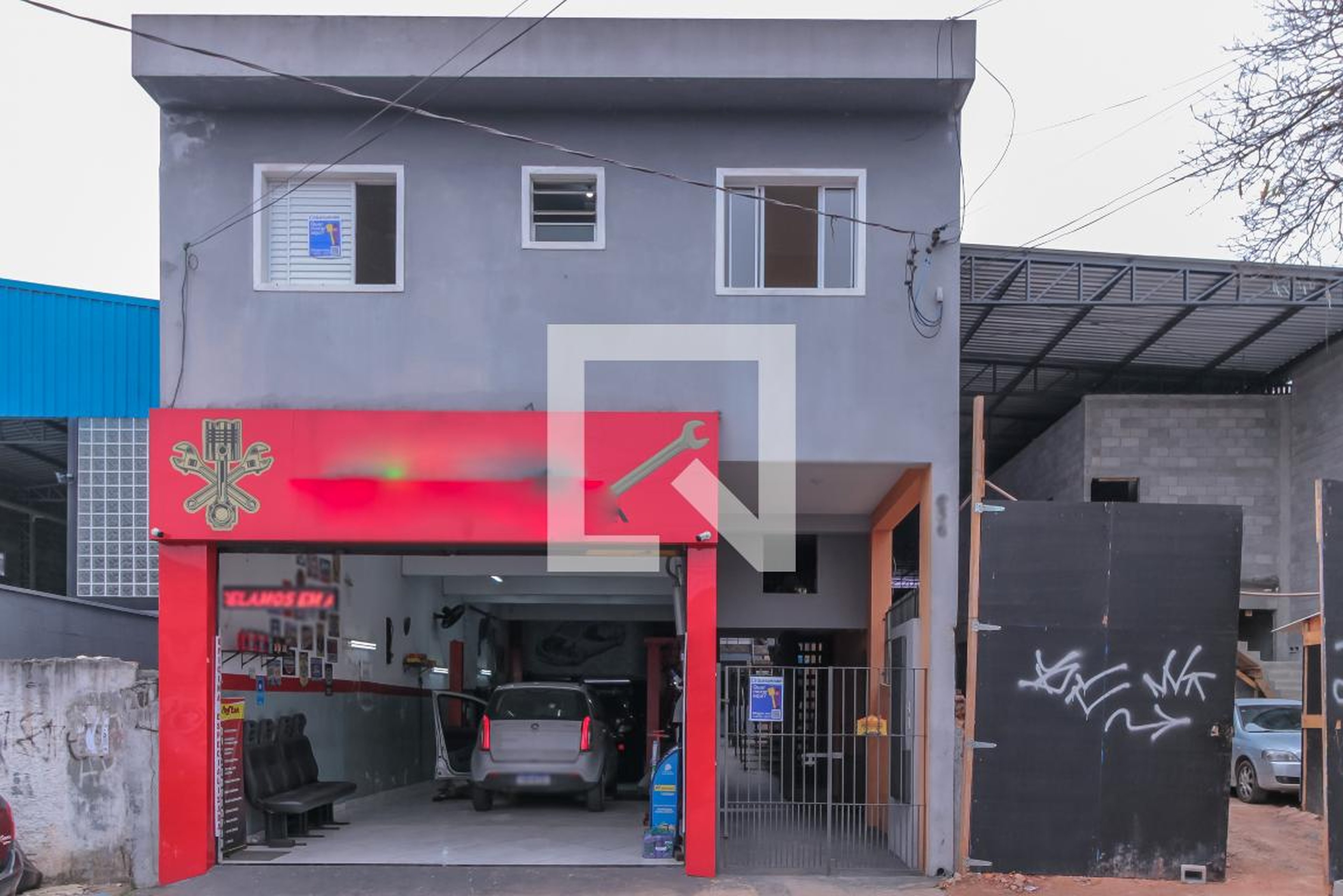 Fachada Condomínio em Rua Francisco Rebelo, 656