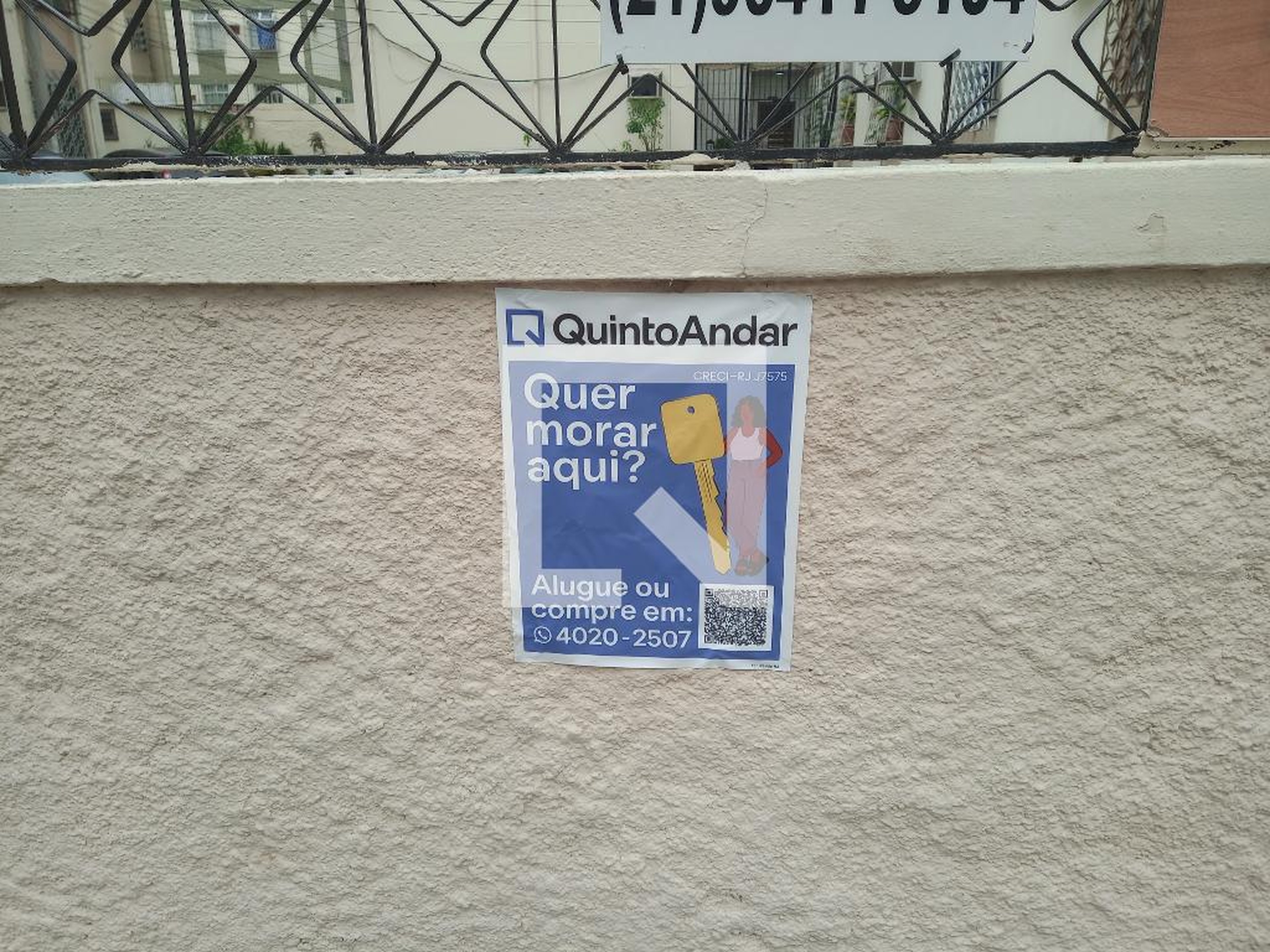 Fachada Condomínio em Rua João Adil de Oliveira, 35