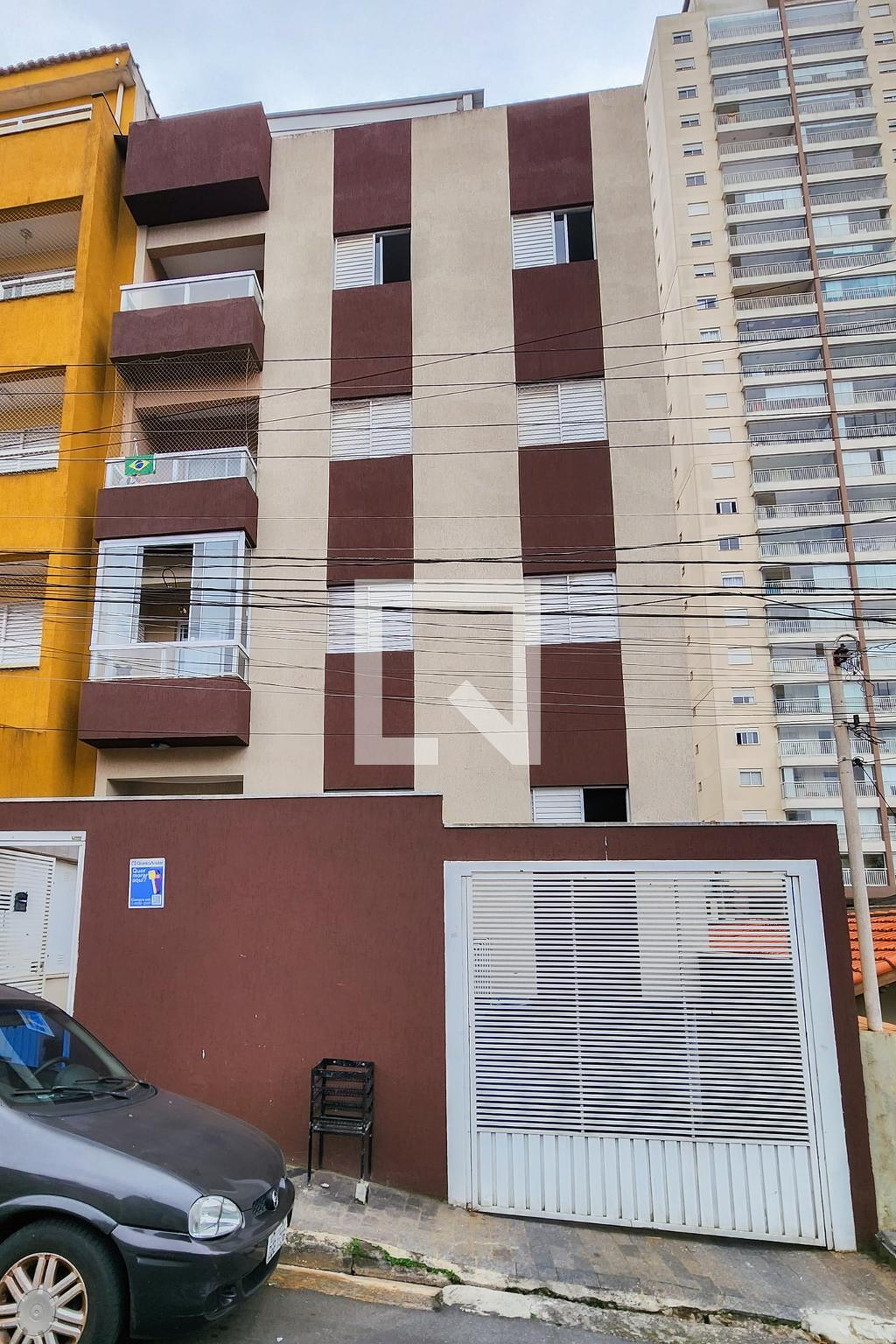 Fachada do Condomínio Condomínio Larissa Kimberly