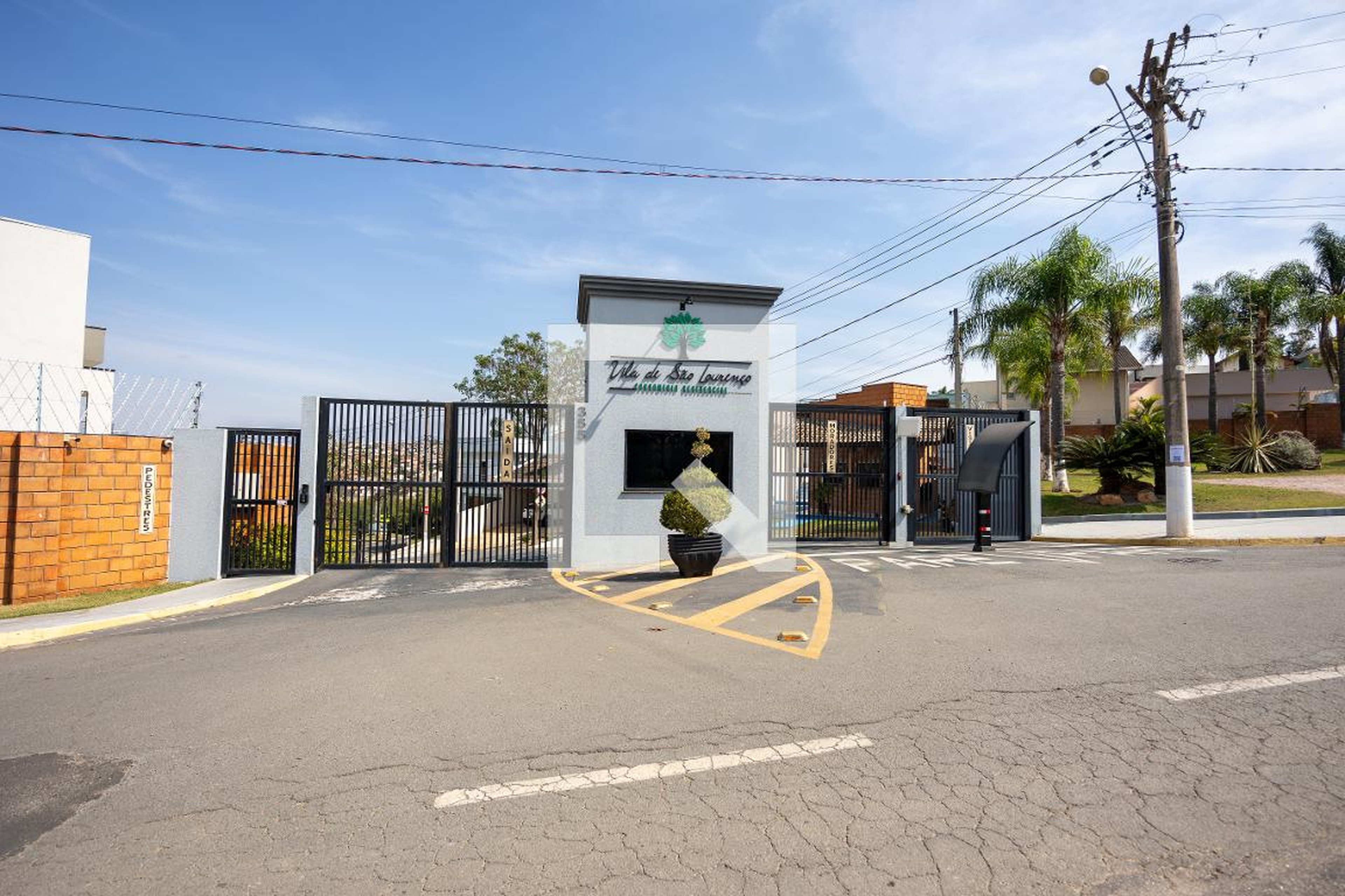 Fachada Condomínio em Rua João Tordin, 355