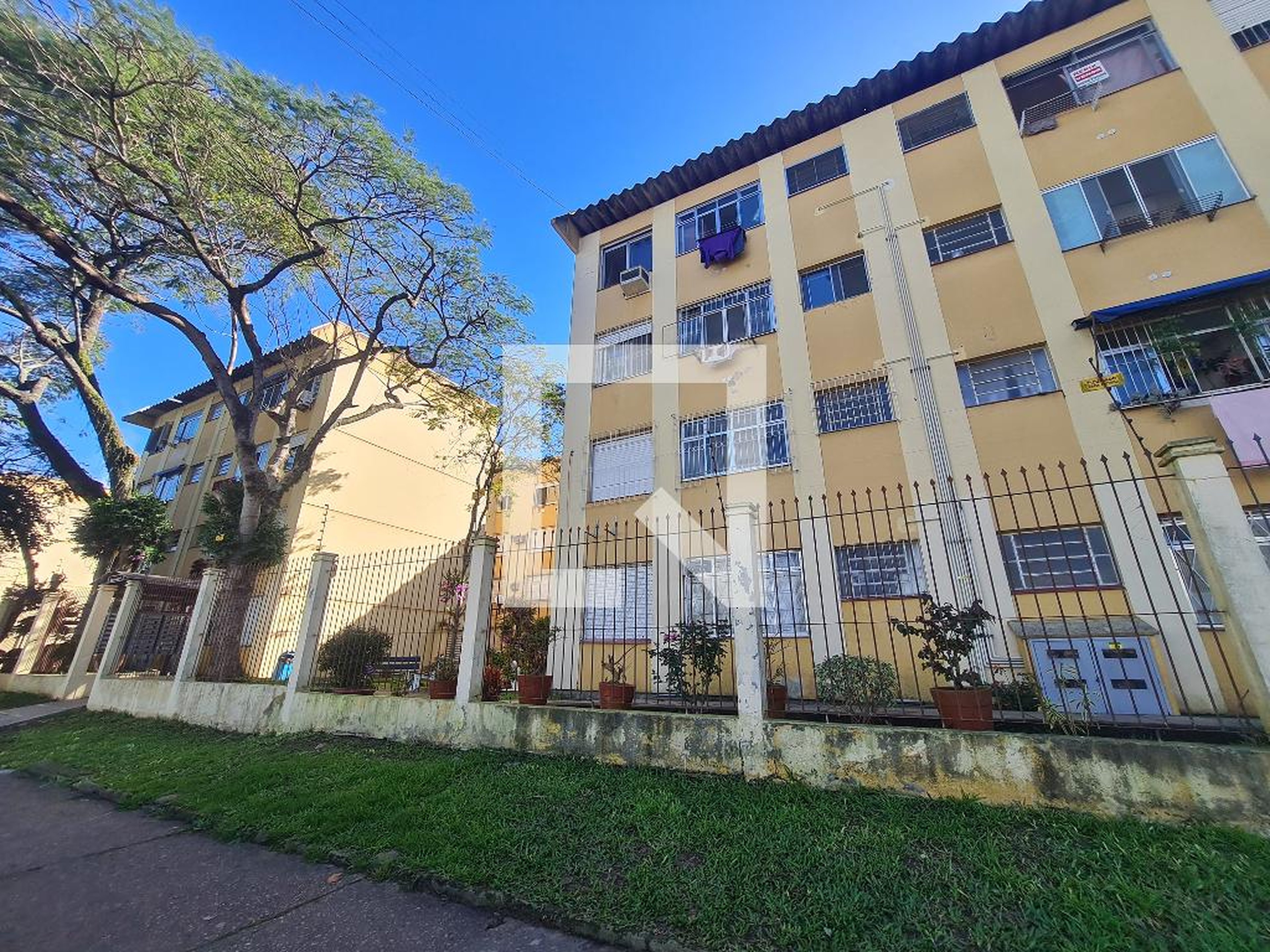 Fachada do Prédio Condomínio em Rua Max Juniman, 70