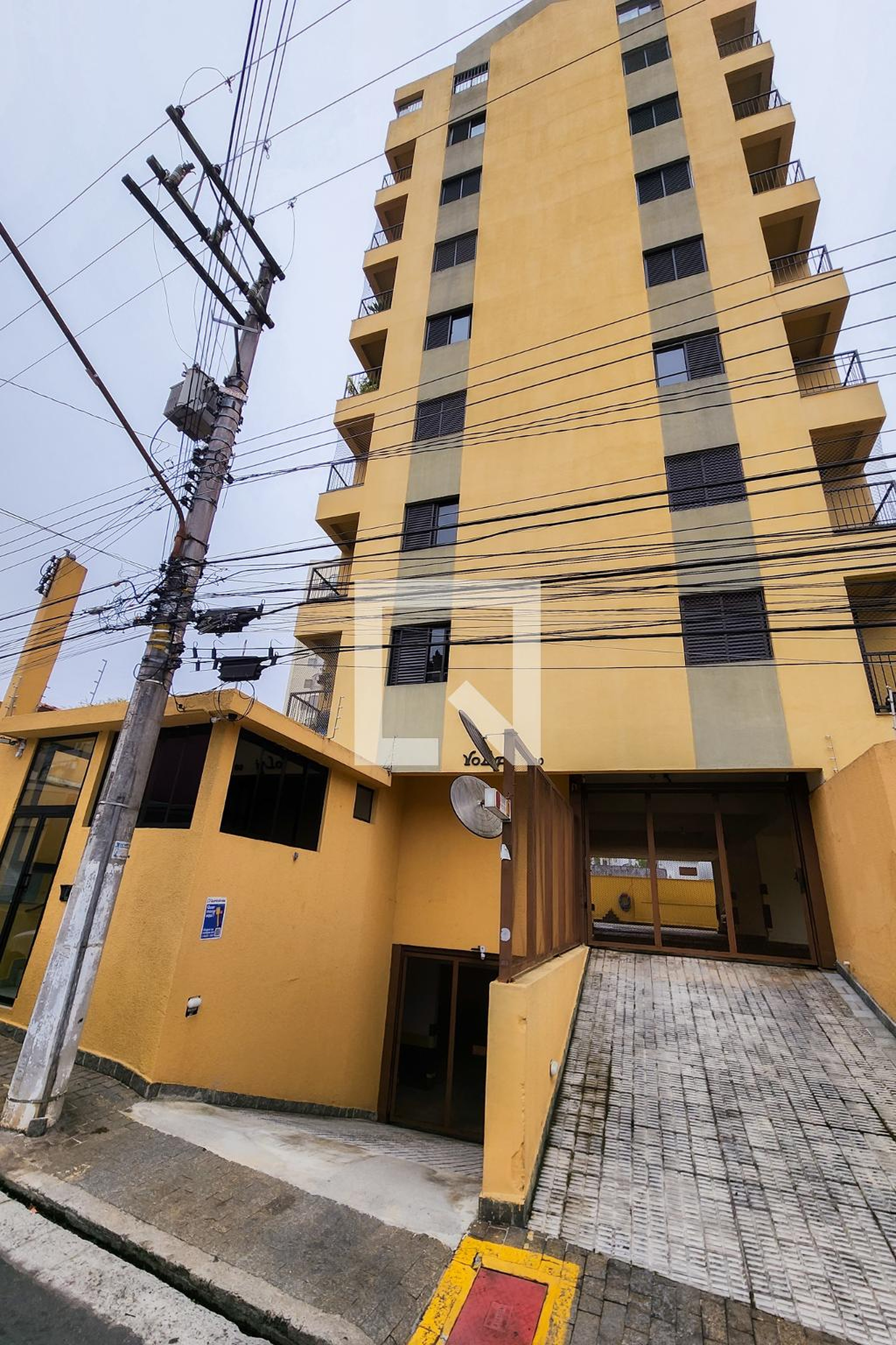 Fachada do Condomínio Condomínio Volpi