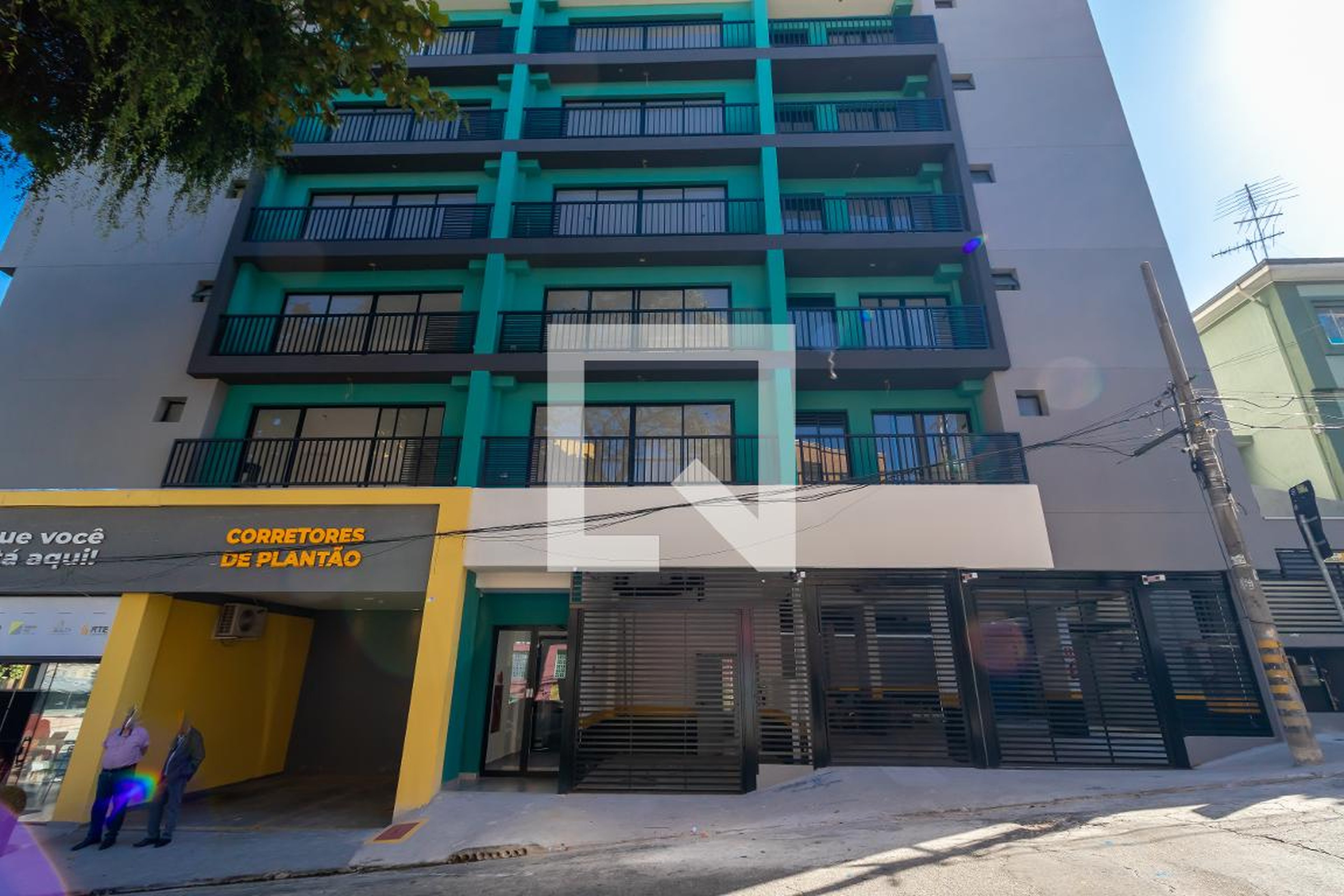 Fachada do Condomínio Condomínio em Avenida Leôncio de Magalhães, 279