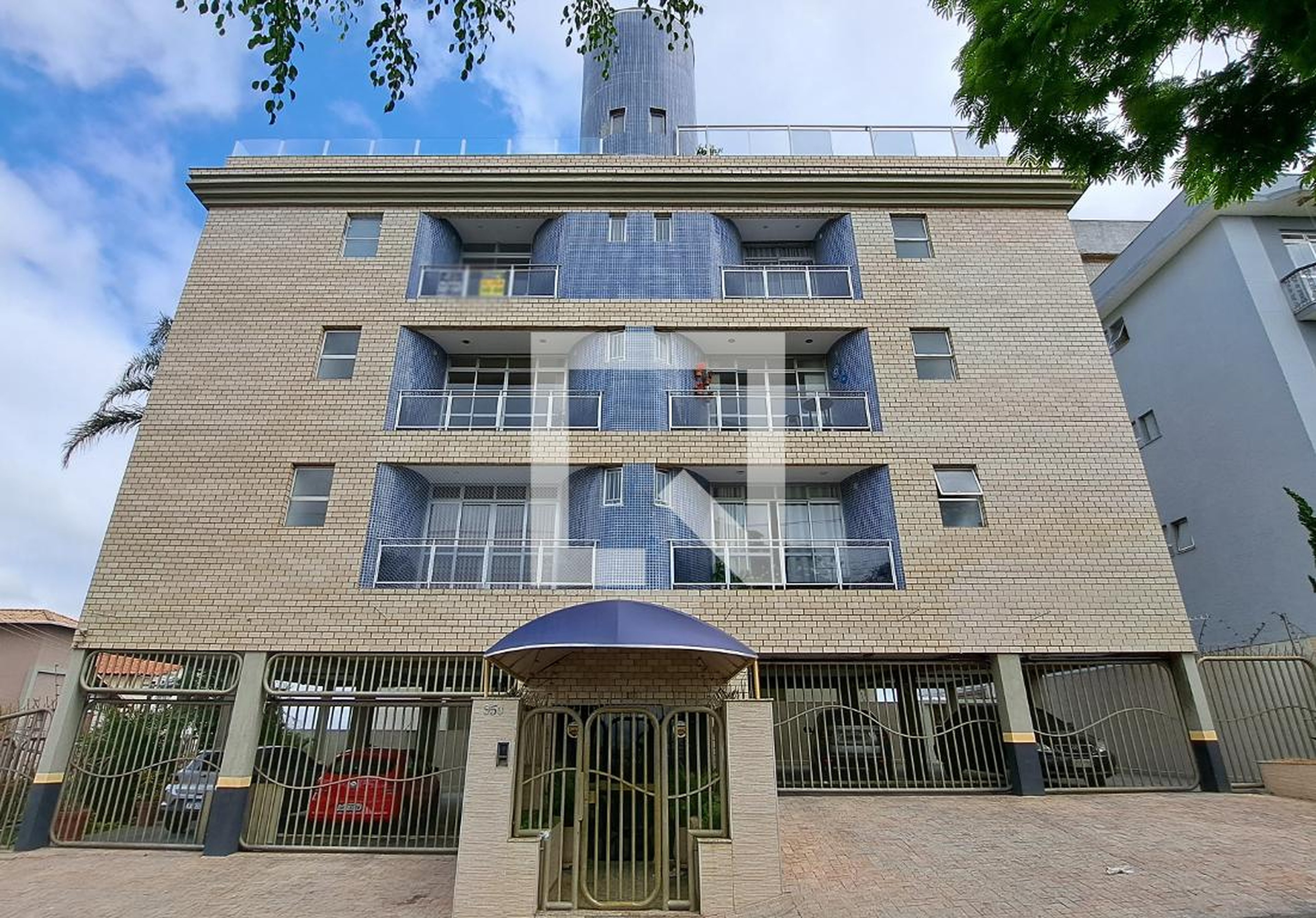 Fachada Condomínio em Rua Desembargador Paula Mota, 950