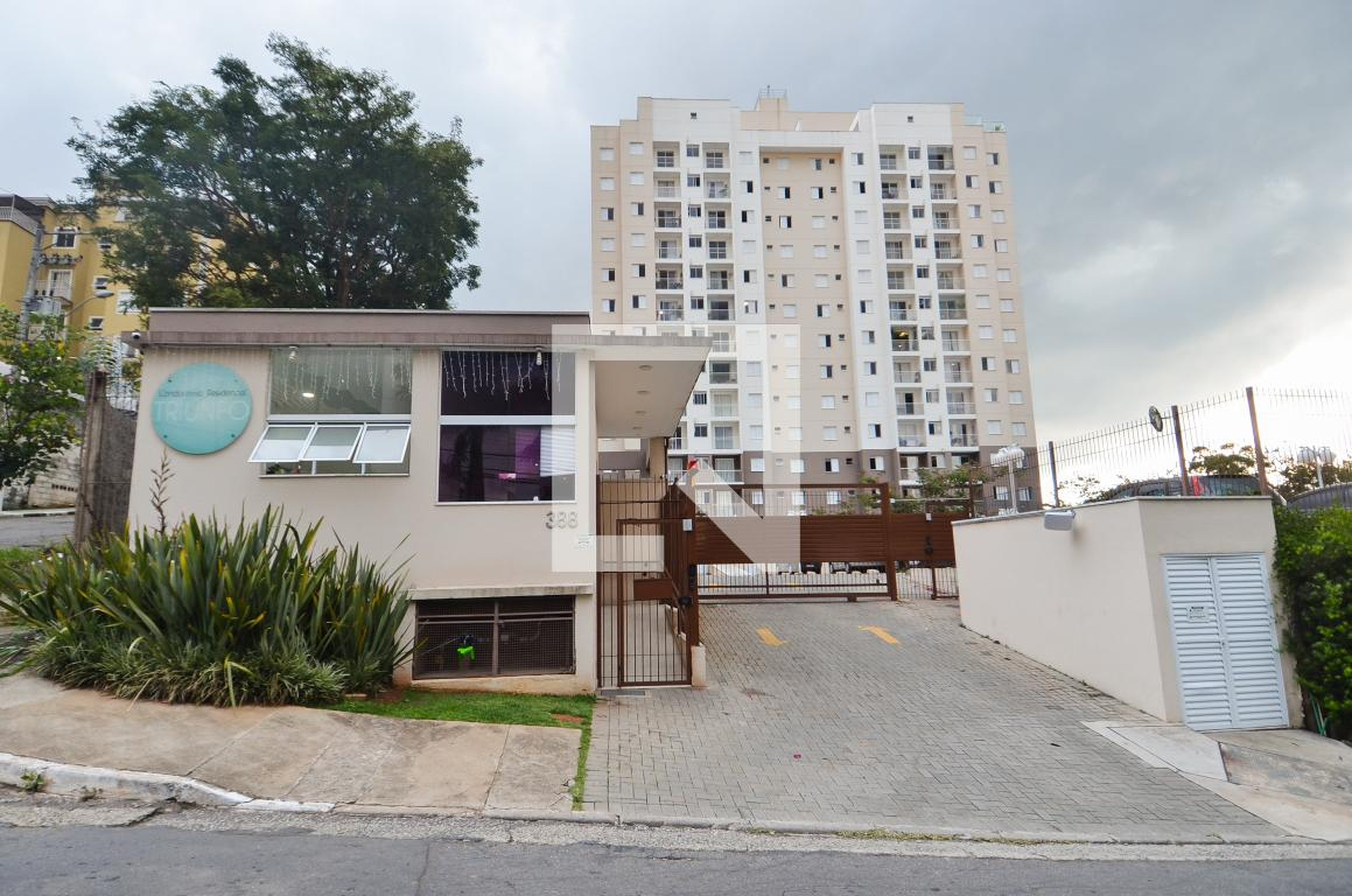 Fachada do Condomínio Residencial Triunfo