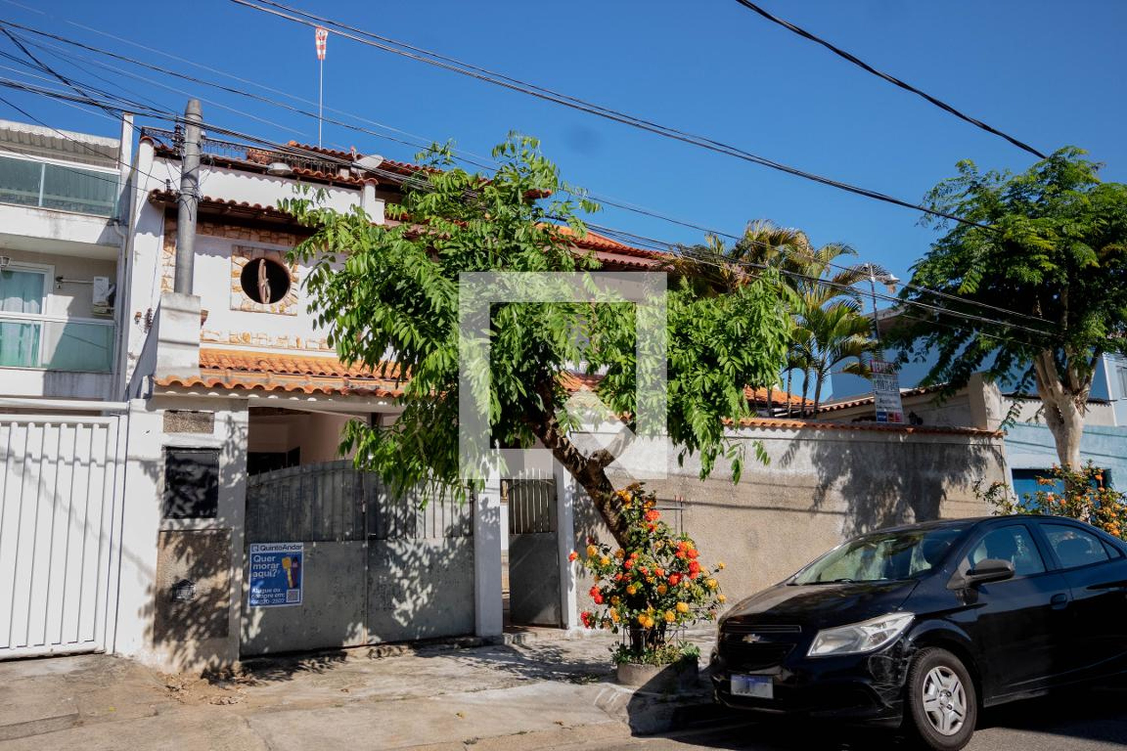 Fachada Condomínio em Rua Mimosa, 243