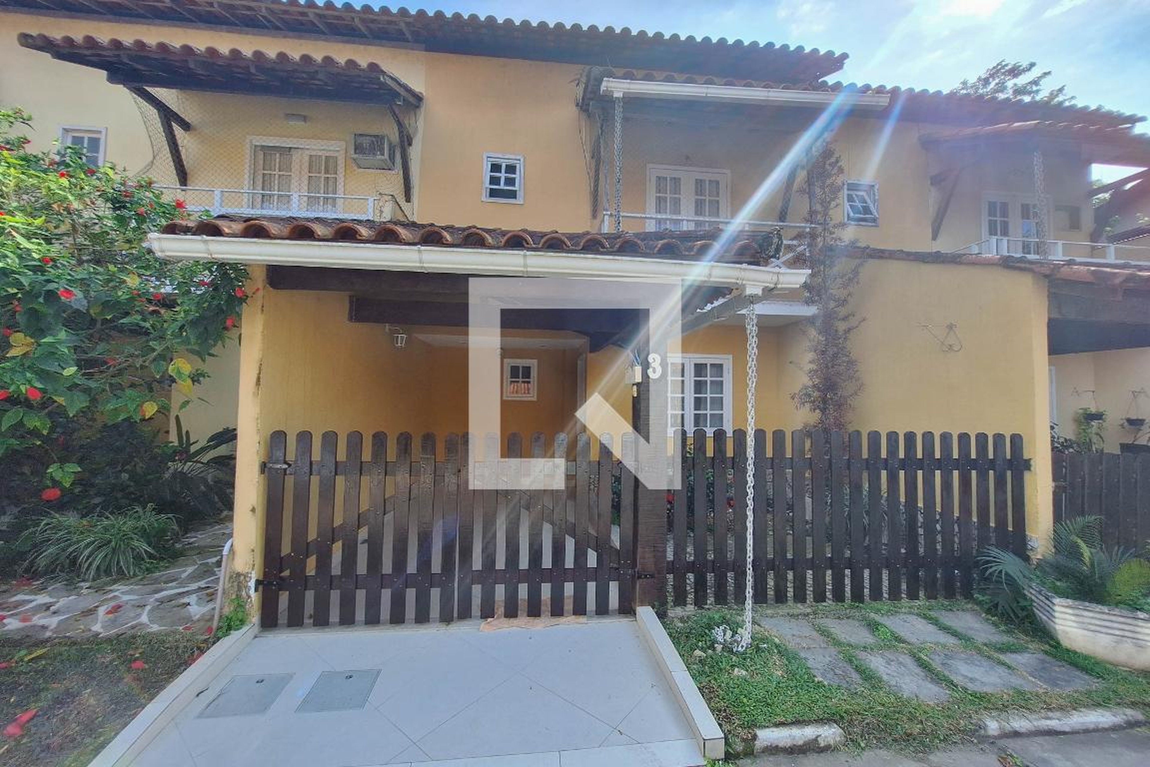 Fachada Condomínio em Avenida Prefeito Altivo M. Linhares, 652