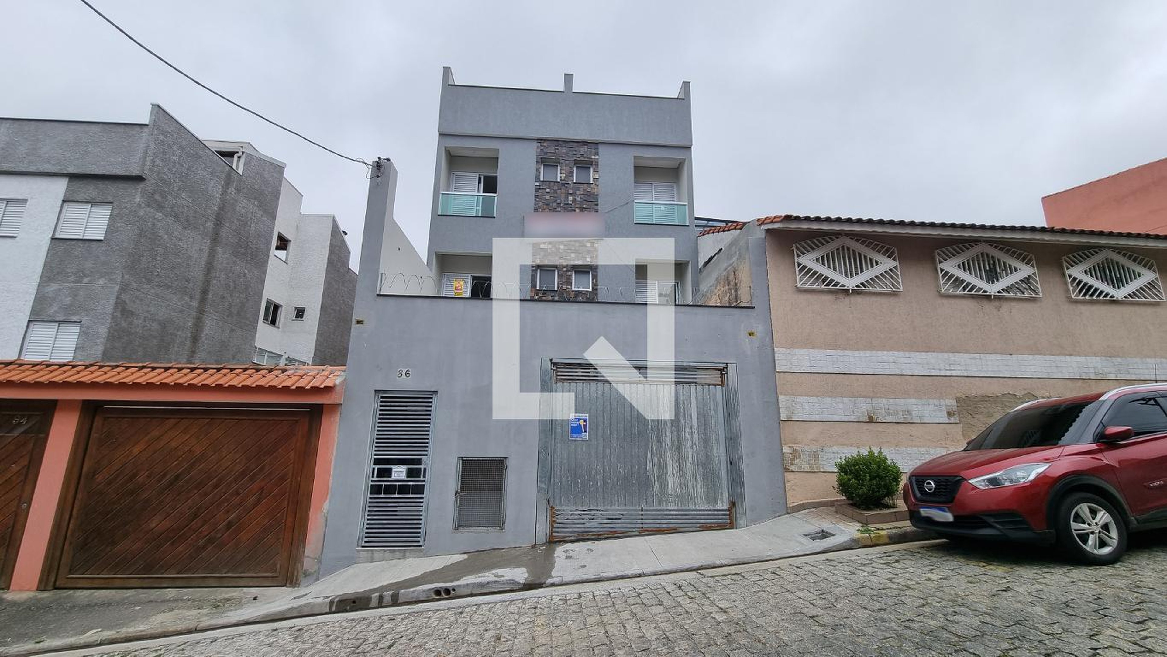 Fachada Condomínio em Rua Silveira Neto, 86