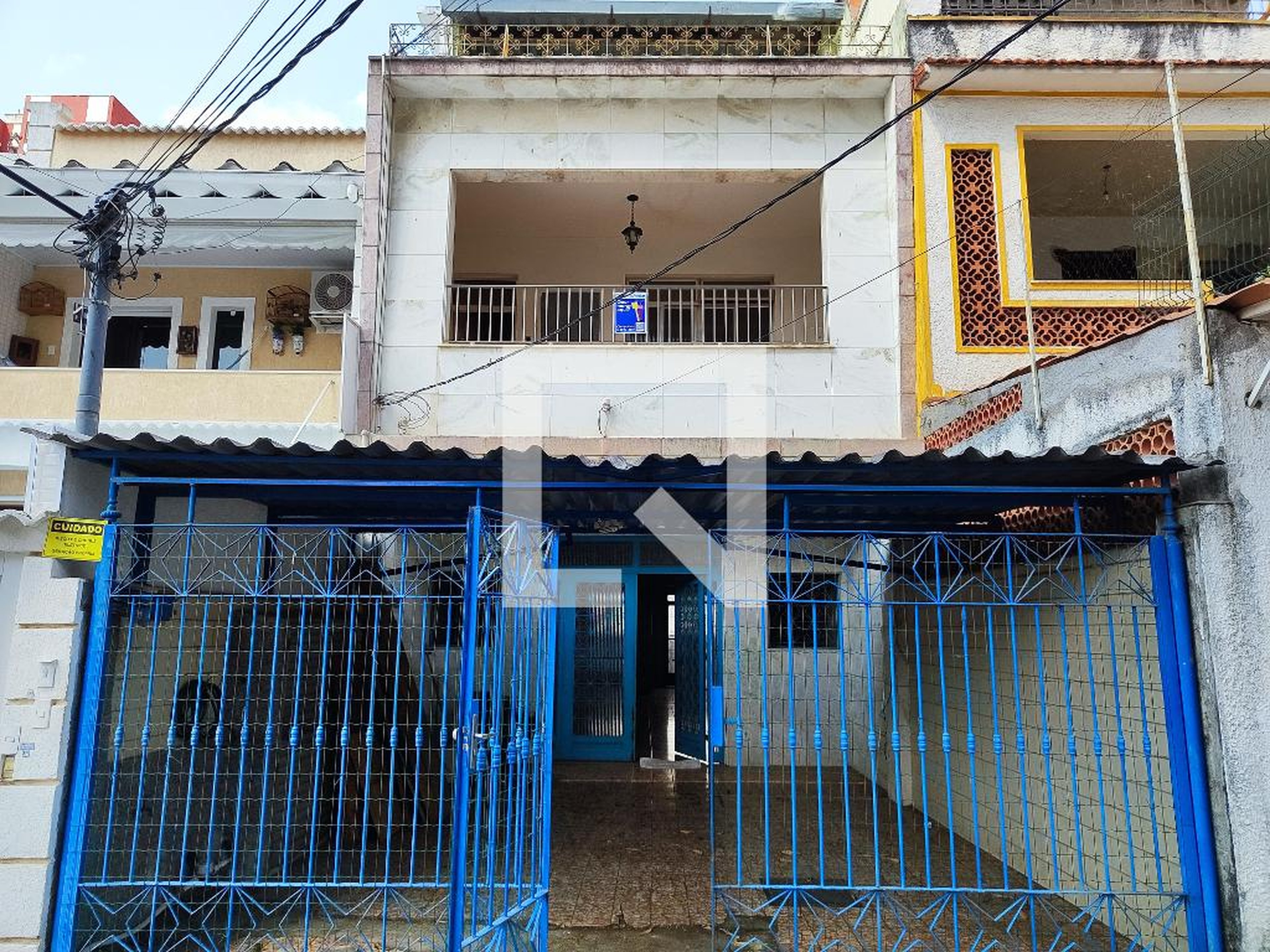 Fachada Condomínio em Rua Juruviara, 157