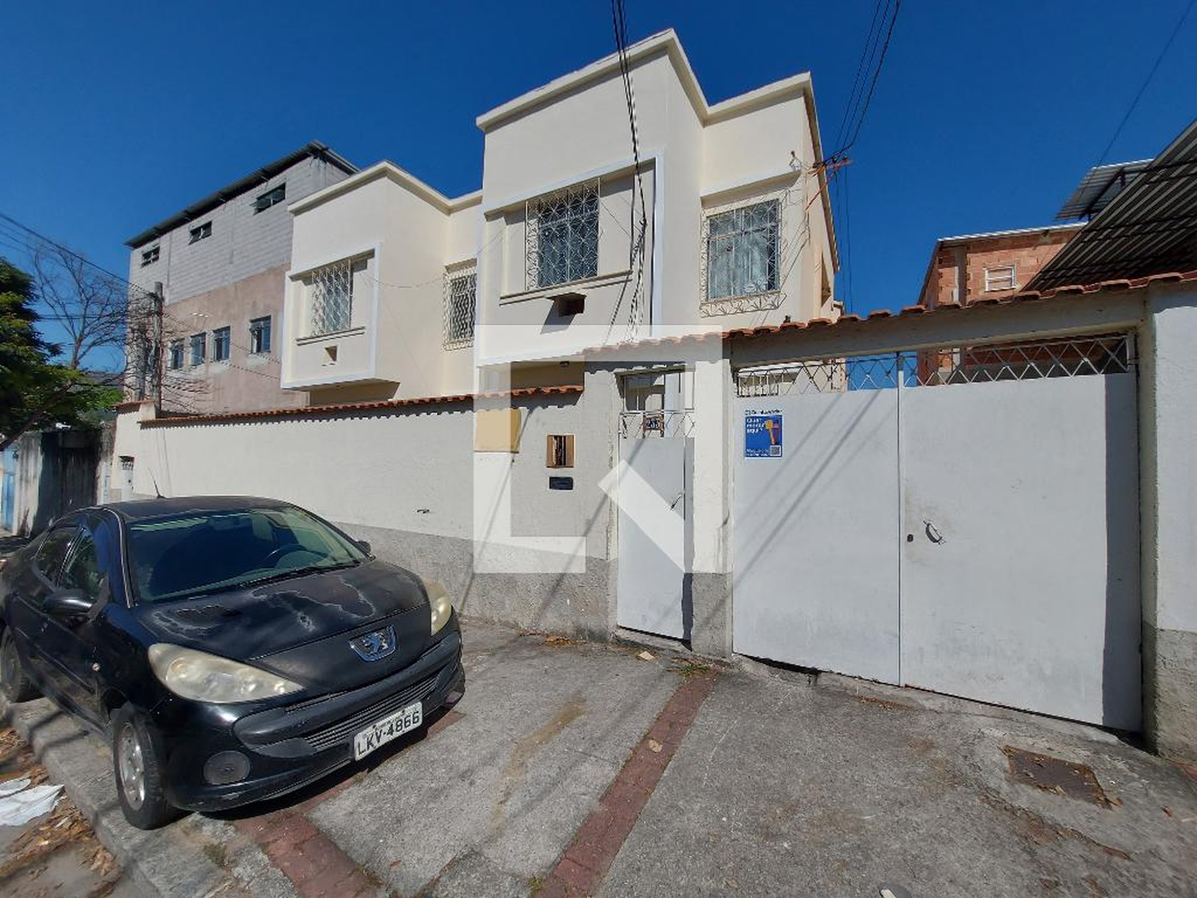 Fachada do Prédio Condomínio em Rua Miguel Rangel, 233