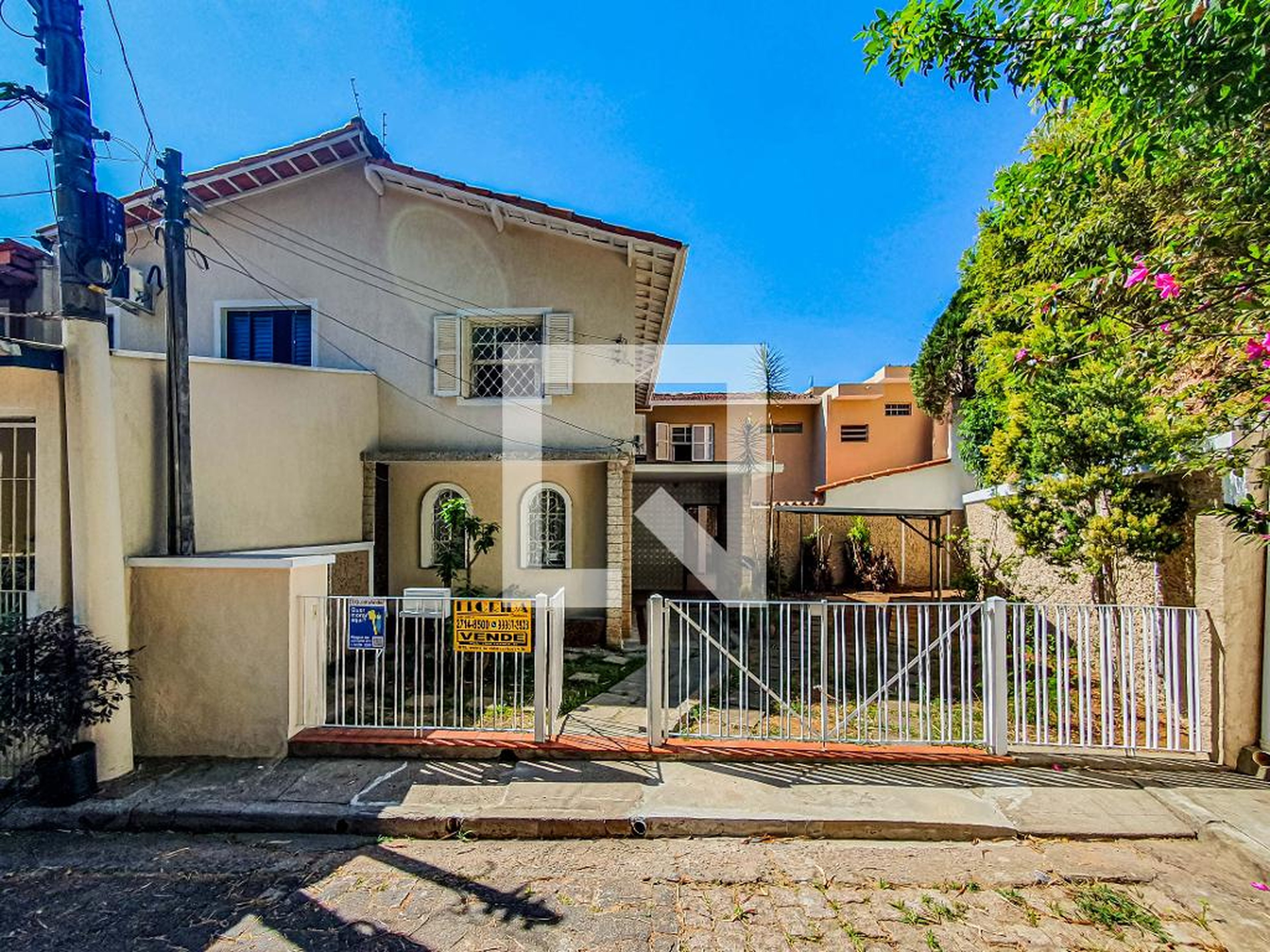 Fachada Condomínio em Rua Dom Idílio José Soares, 153