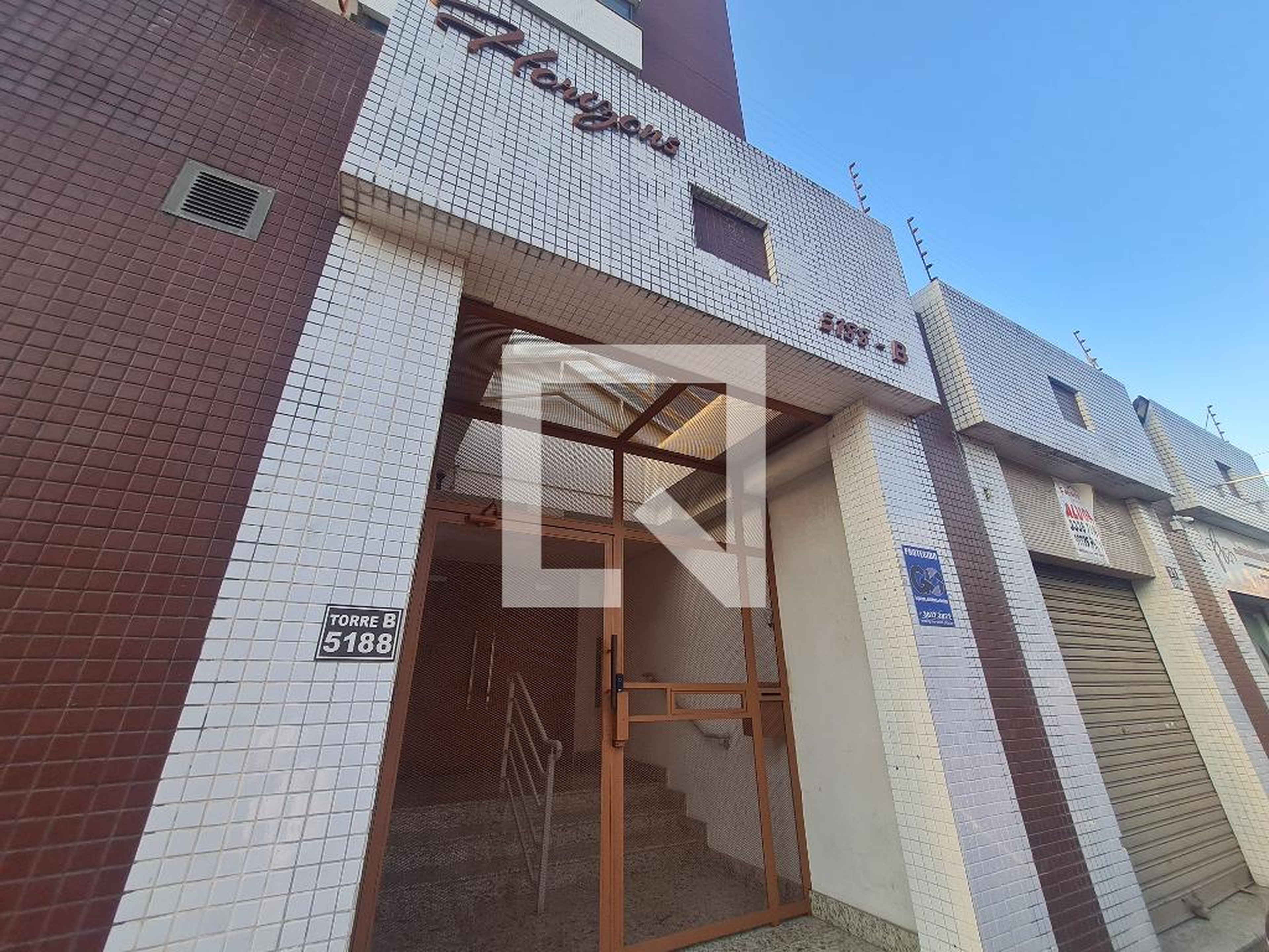 Fachada do Condomínio Condomínio Horizon