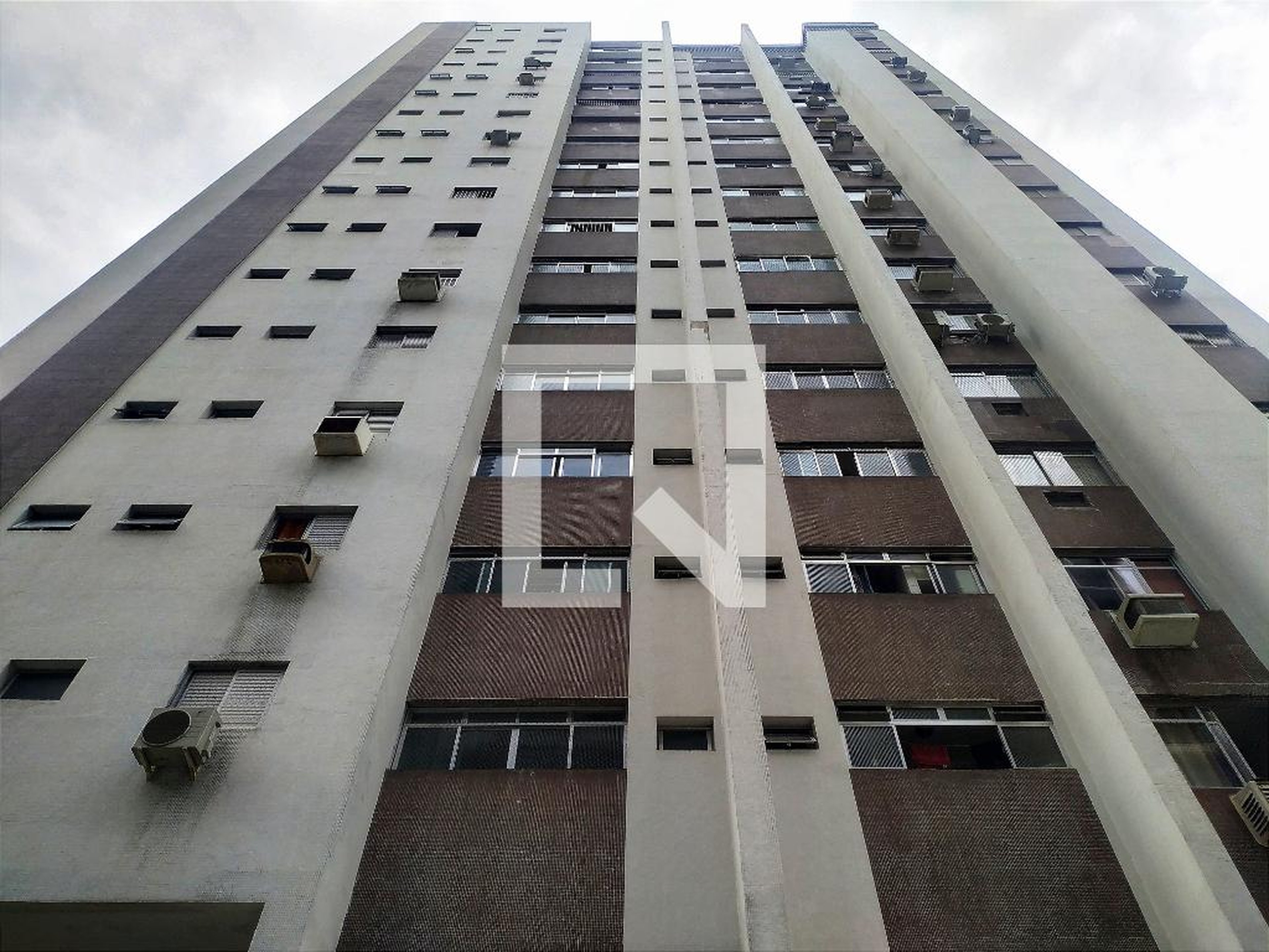 Fachada do Prédio Condomínio Monte Serrat