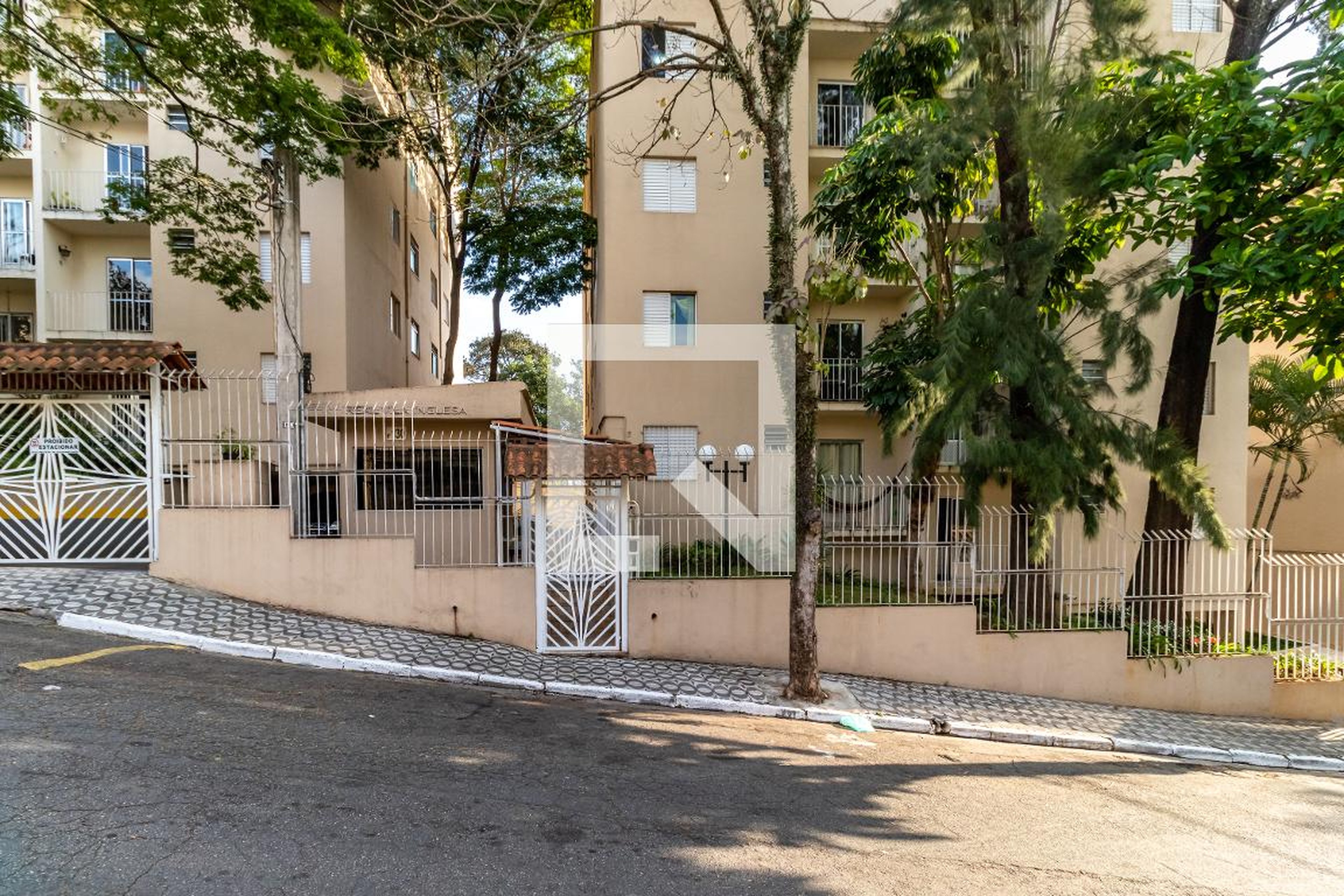 Fachada do Condomínio Condomínio Real Vila Inglesa
