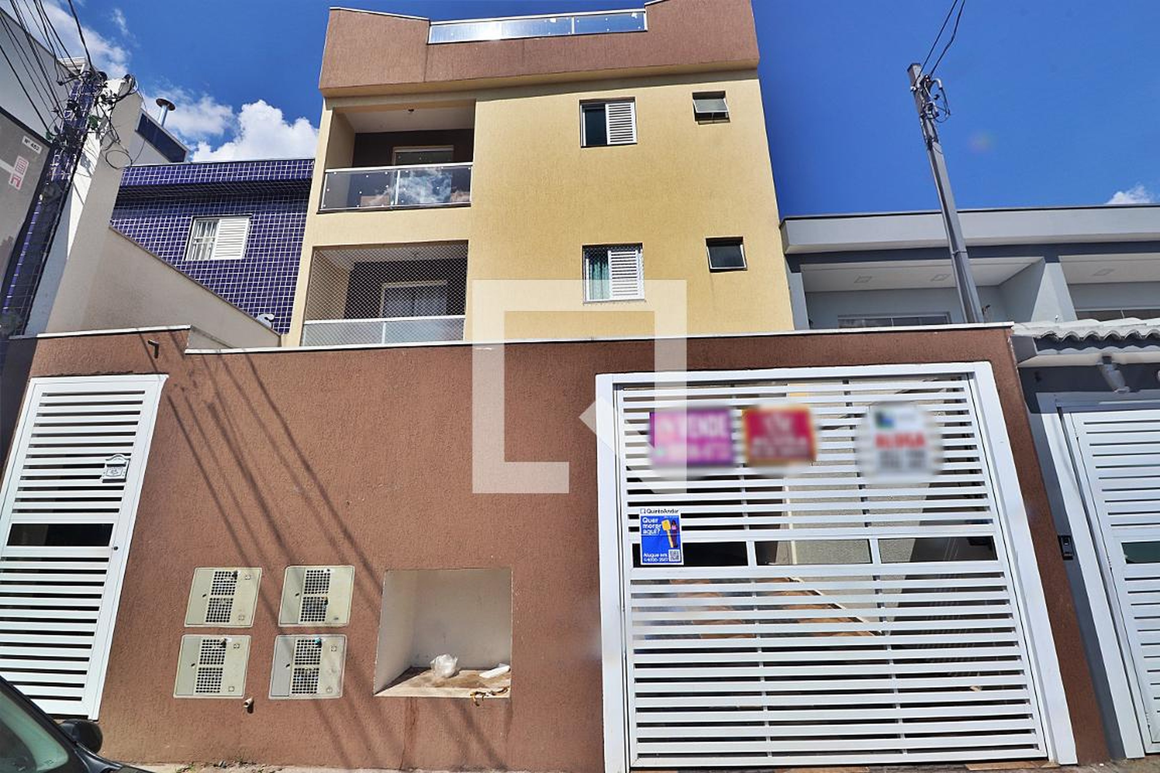 Fachada Condomínio em Rua Guadalupe, 464