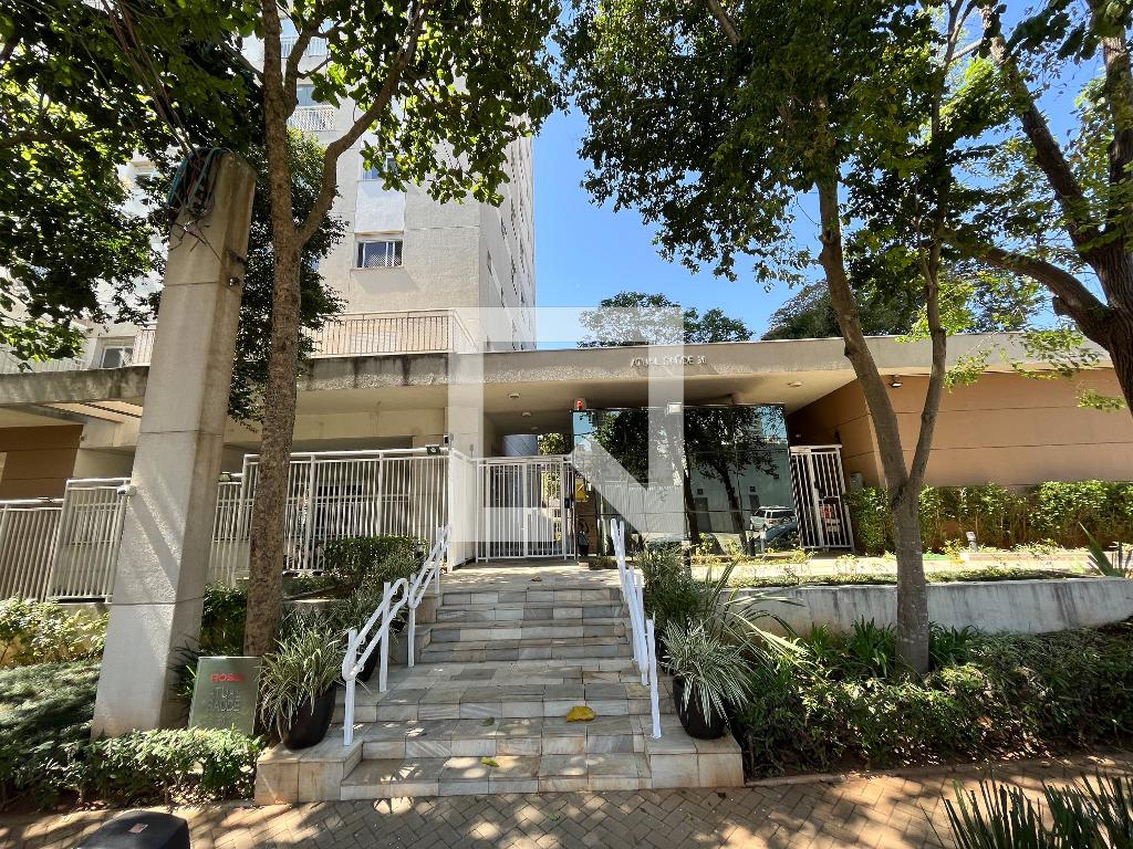 Fachada Condomínio em Rua Araçoiaba, 80