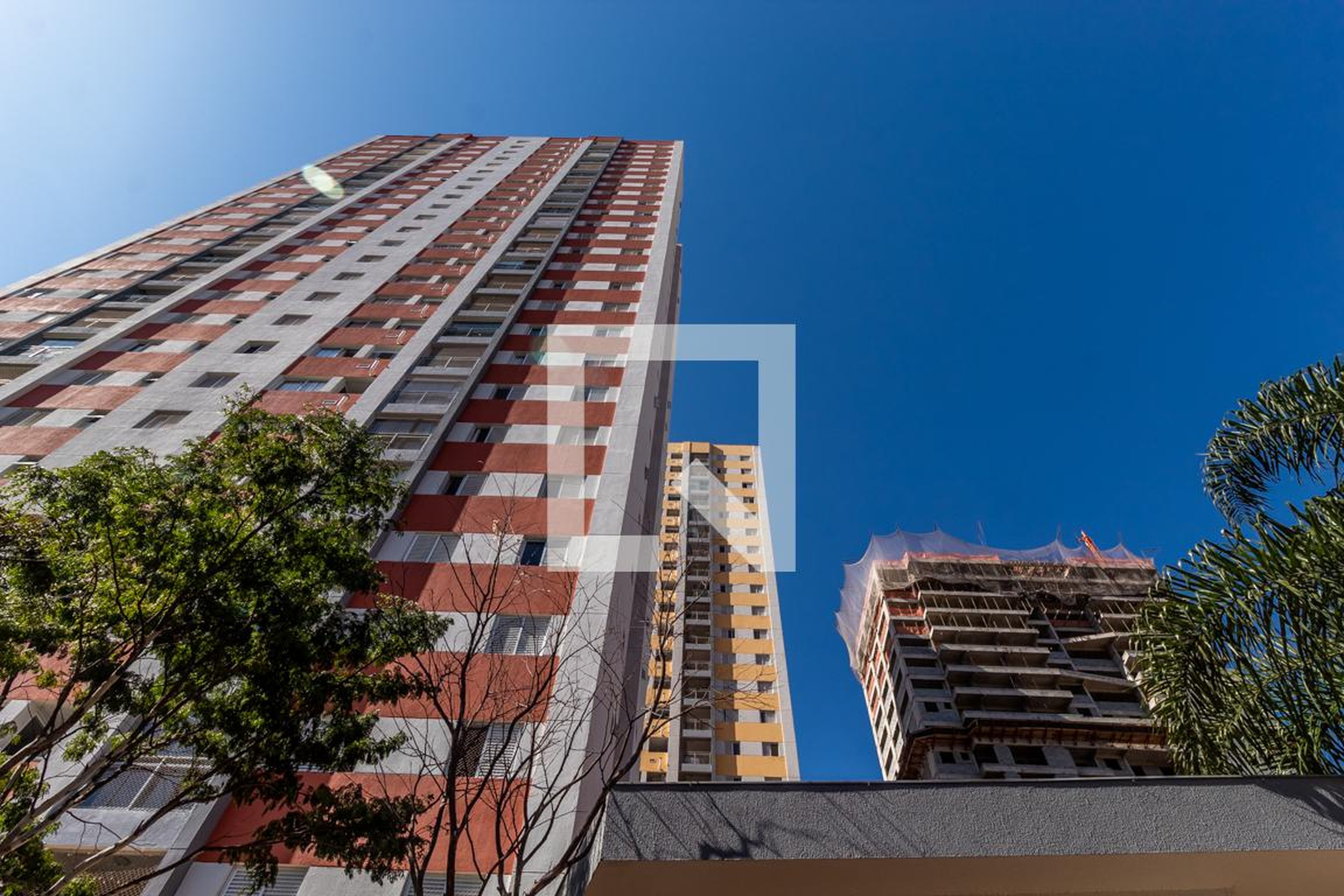 Fachada do Prédio Condomínio Due Bosque Maia